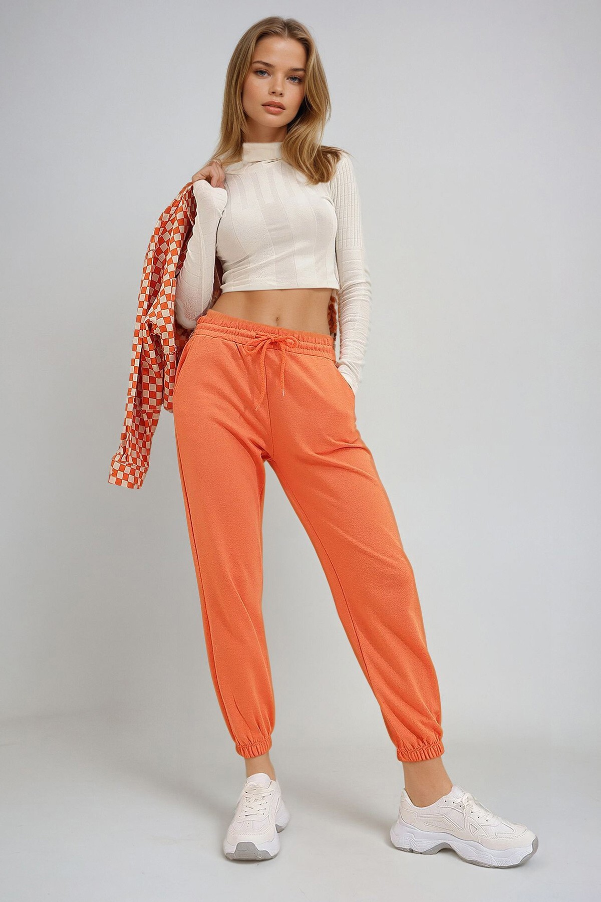 Turuncu Paçası Lastikli İki İplik Eşofman Altı