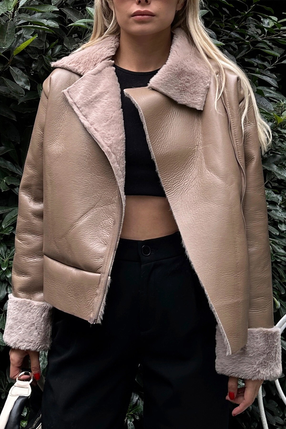 Vizon Kruvaze Yaka İçi Kürklü Fermuarlı Yumuşak Suni Deri Mont