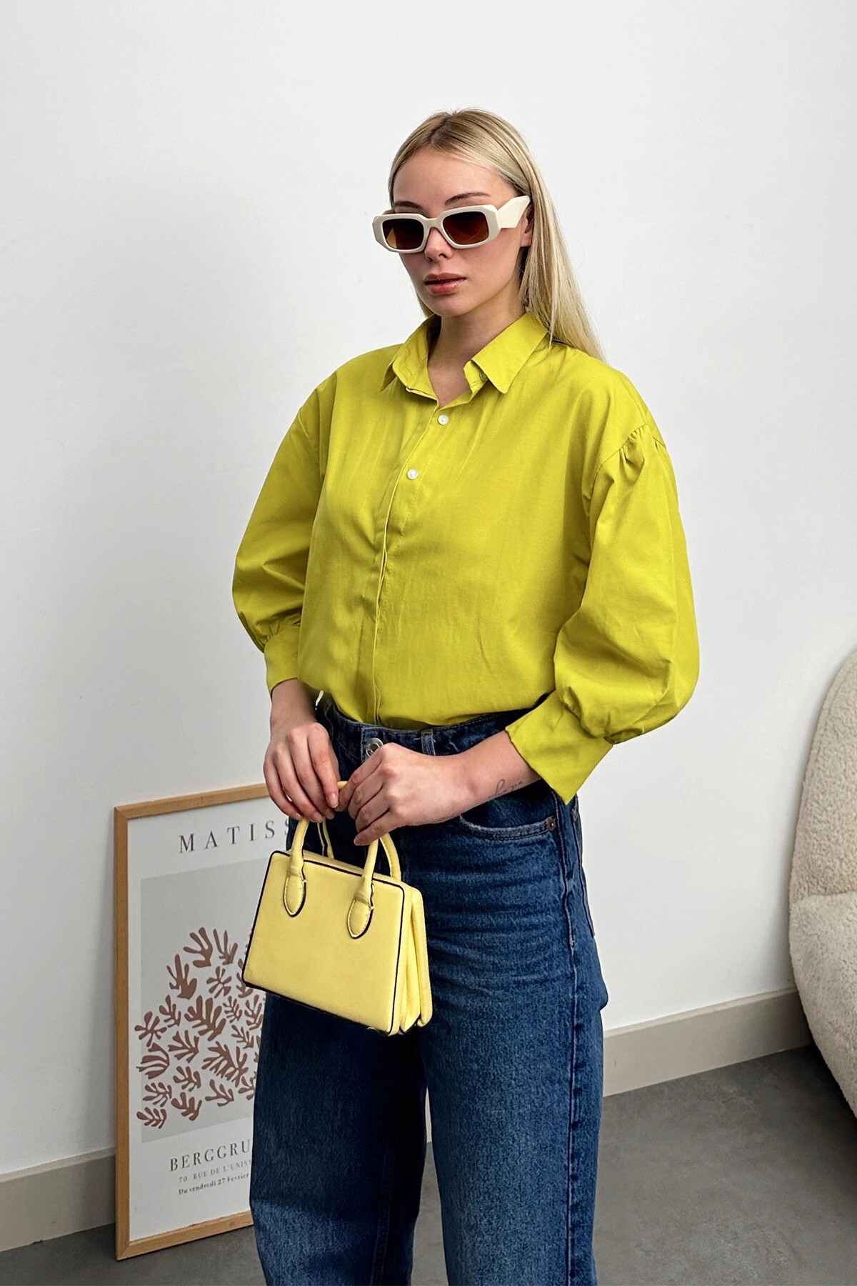 Yağ Yeşili Balon Kol Gizli Patlı Dokuma Gömlek