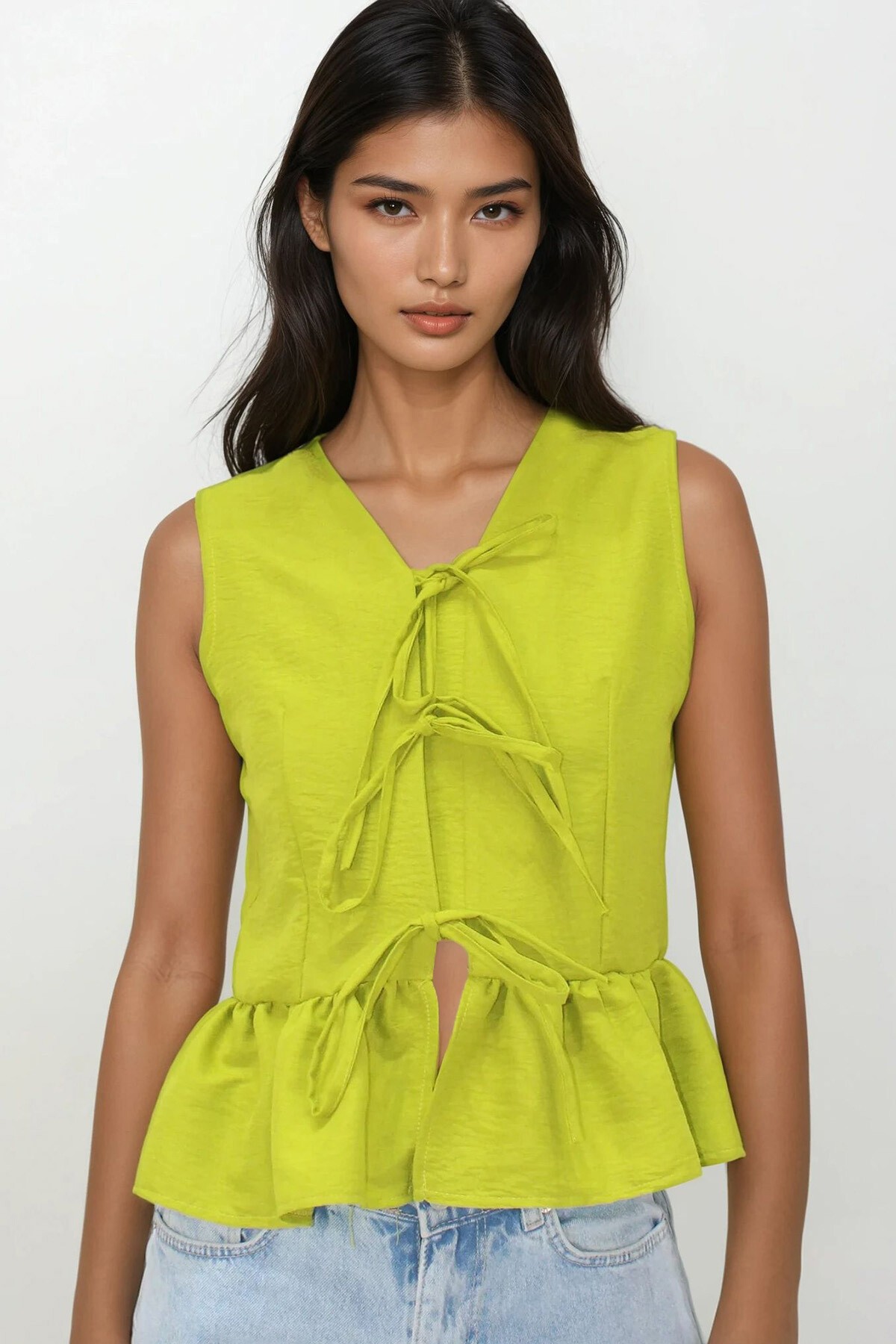 Yağ Yeşili V Yaka Fiyonk Detaylı Eteği Volanlı Aerobin Bluz