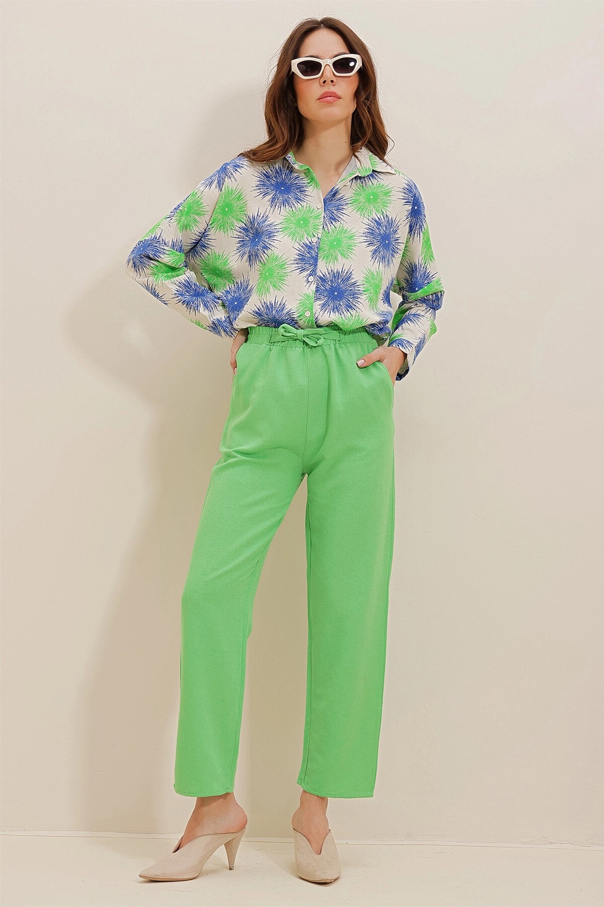 Yeşil Beli Kendinden Kemerli Keten Pantolon