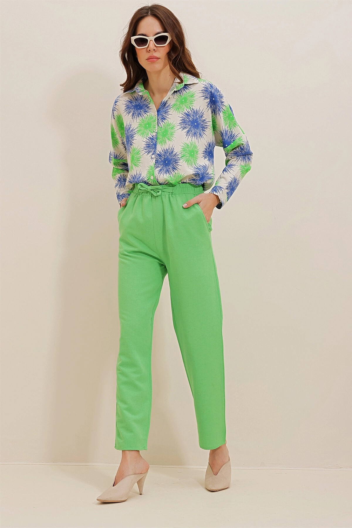 Yeşil Beli Kendinden Kemerli Keten Pantolon