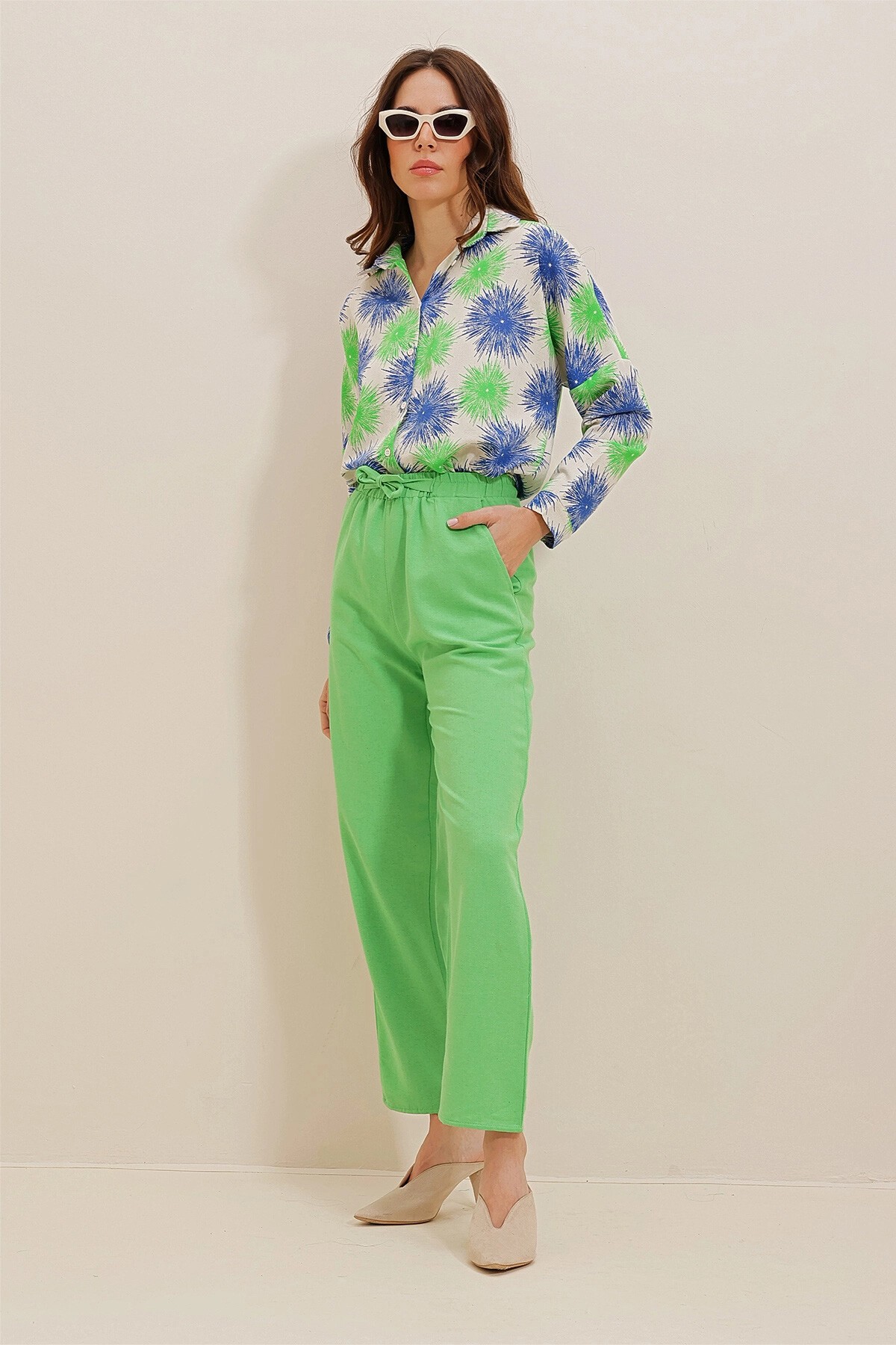 Yeşil Beli Kendinden Kemerli Keten Pantolon