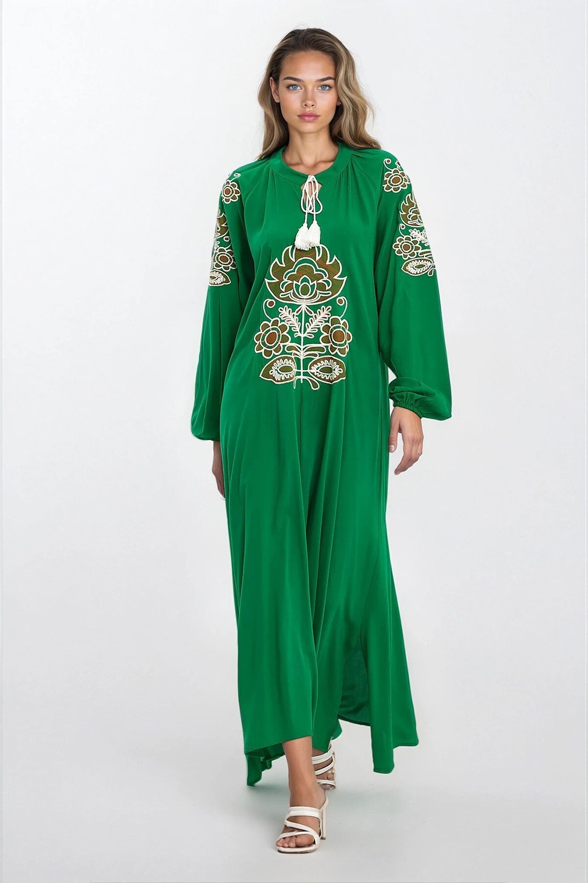 Yeşil Hakim Yaka Bağcıklı Nakış İşlemeli Büyük Beden Elbise