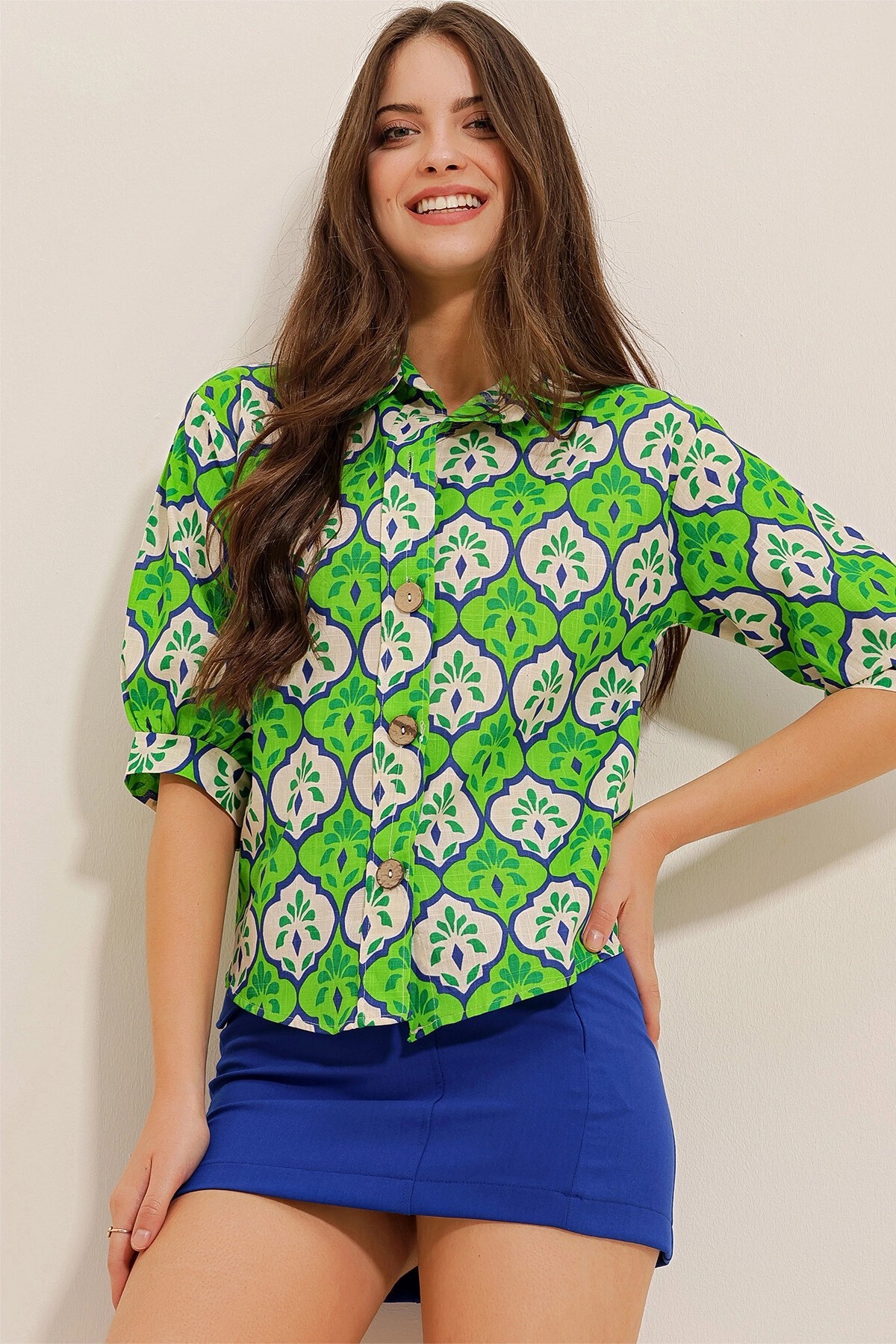 Yeşil Karpuz Kollu Çini Desenli Gömlek