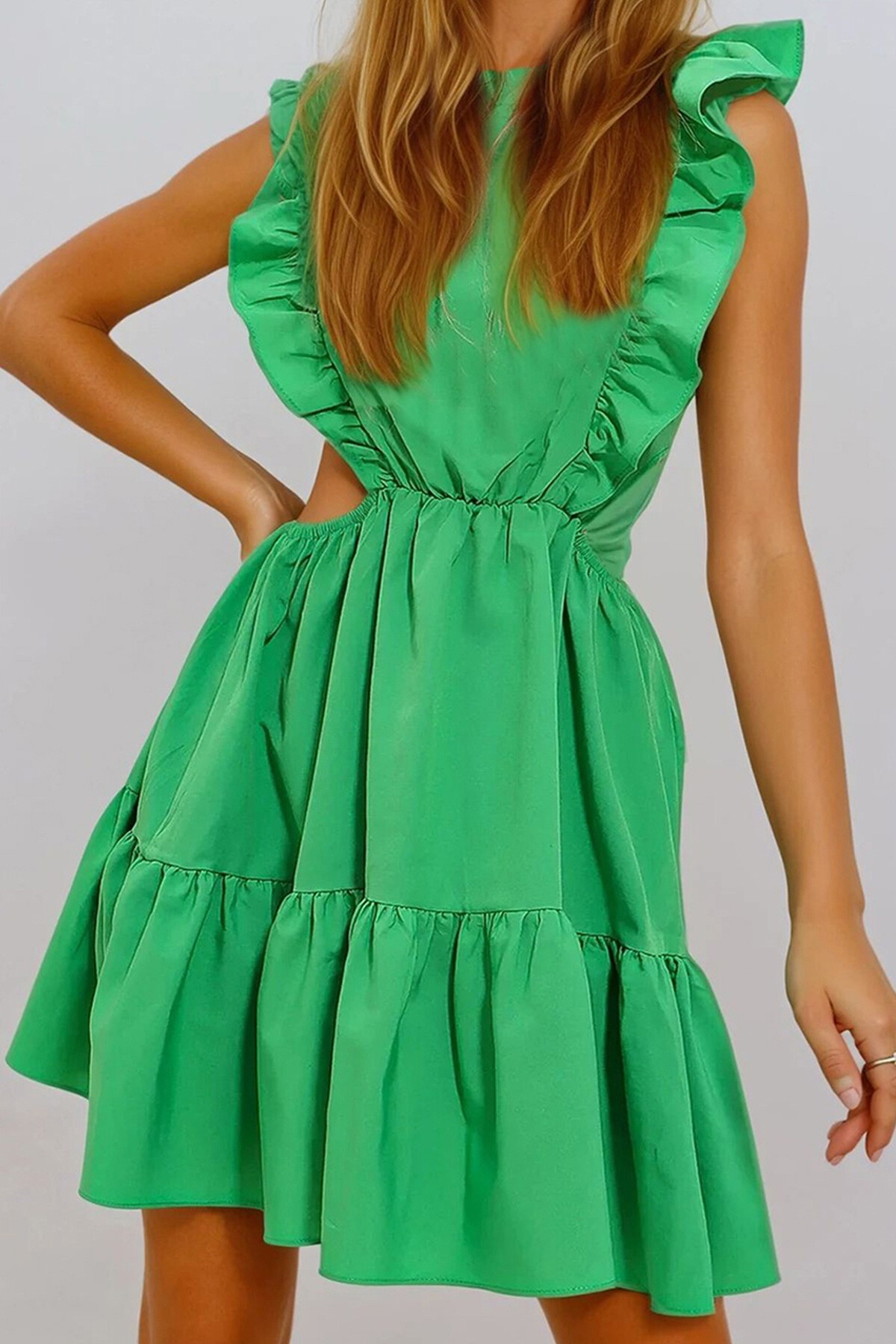 Yeşil Kayık Yaka Beli Dekolteli Yanları Volanlı Poplin Elbise