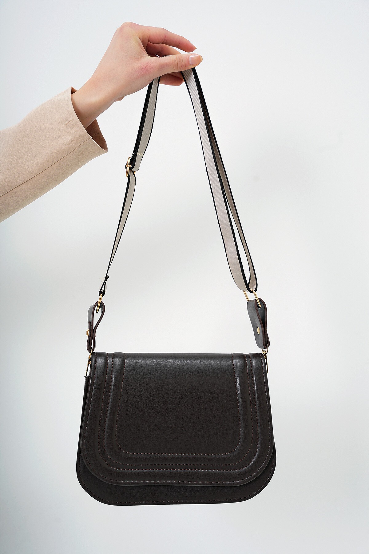 Acı Kahve Ayarlanabilir Askılı Omuz Çantası