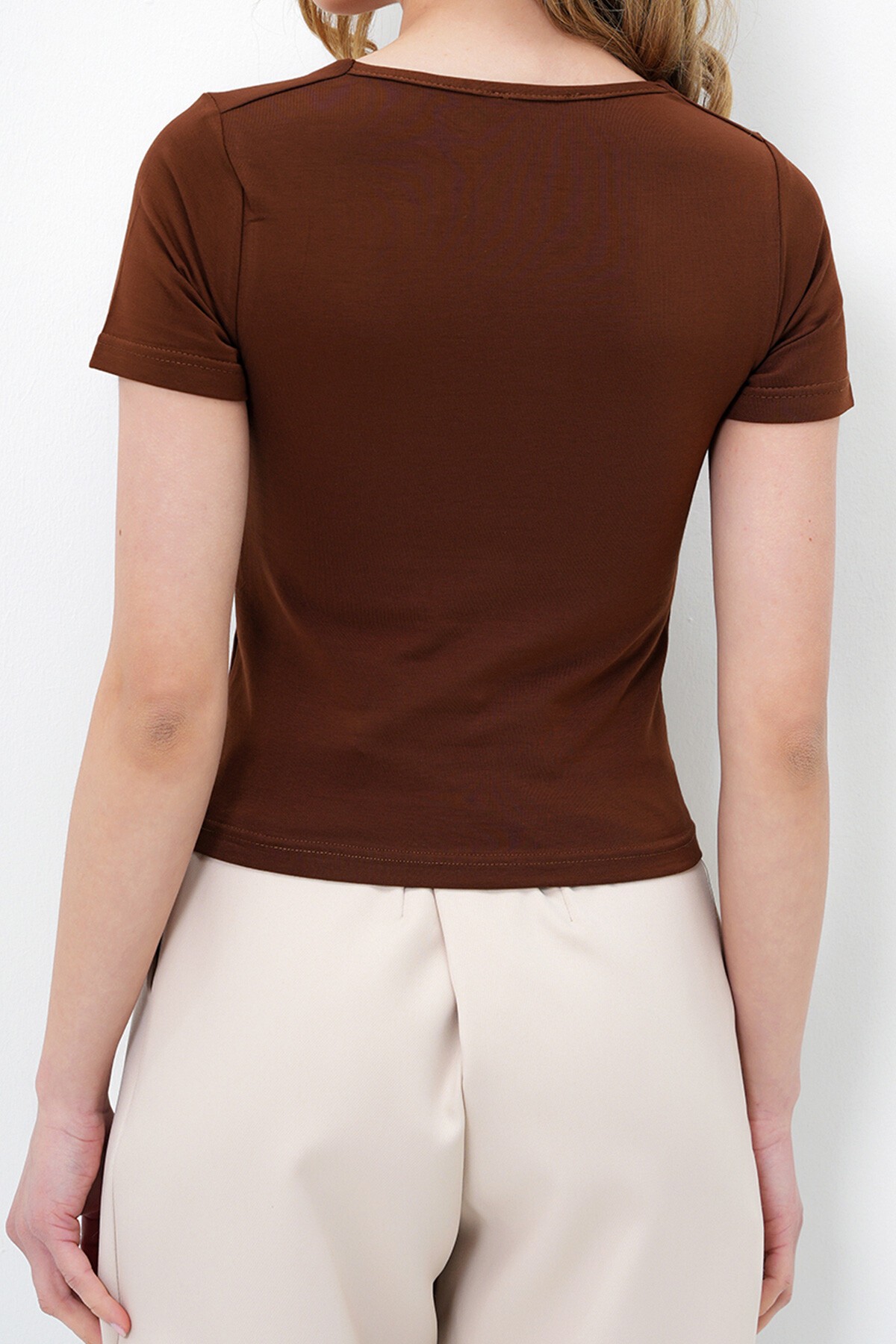 Acı Kahve Kare Yaka Likralı Tulumlu Double Kumaş Crop Bluz