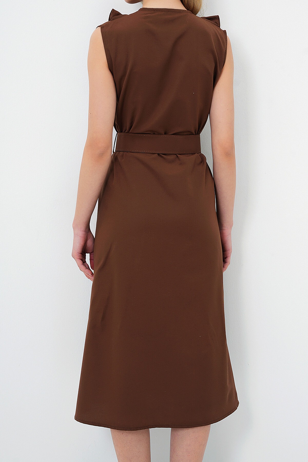 Acı Kahve Önü Fırfırlı Kemerli Poplin Dokuma Elbise