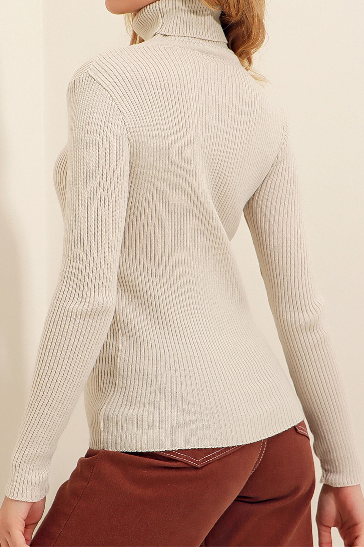 Açık Bej Balıkçı Yaka Fitilli Triko Kazak