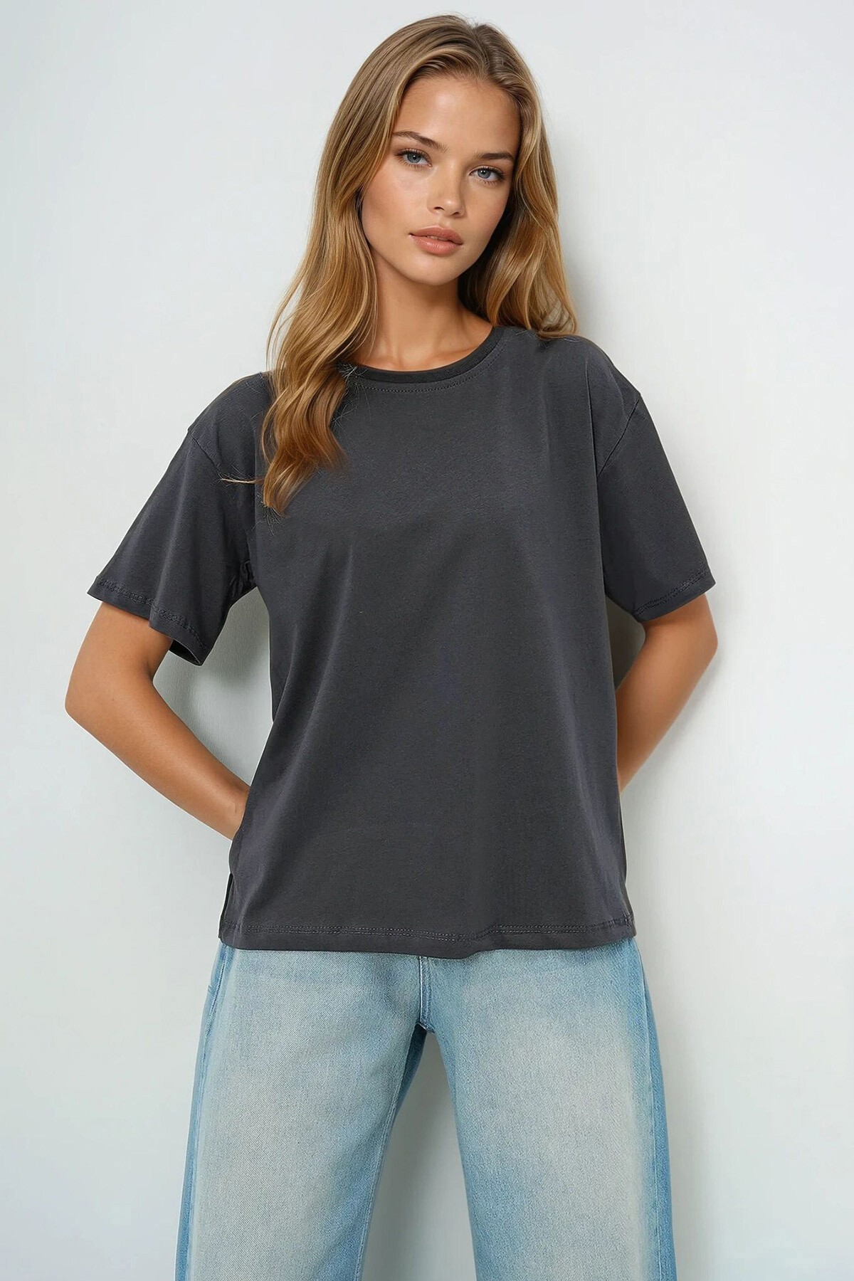 Antrasit Bisiklet Yaka Basic T Shırt