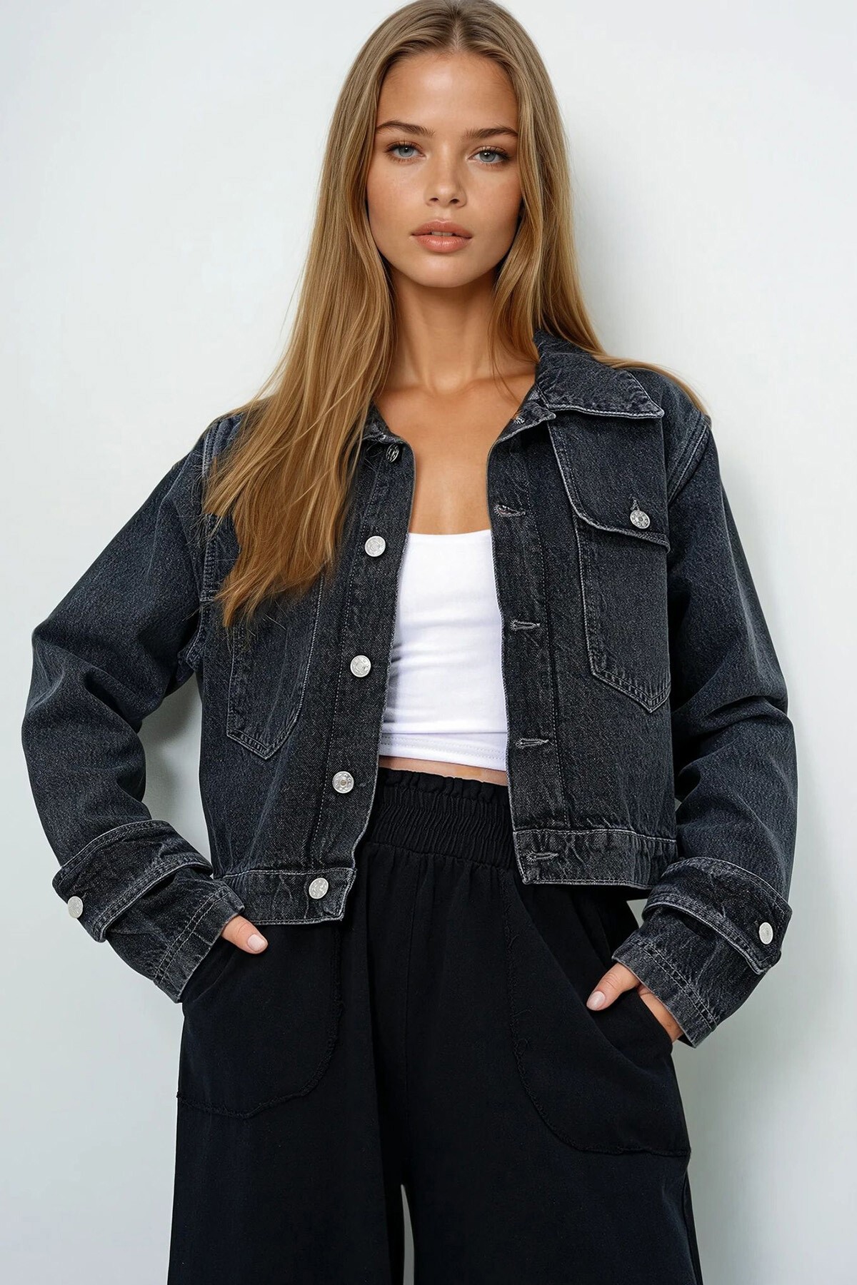 Antrasit Çift Cepli Kolları Bant Detaylı Crop Jean Ceket