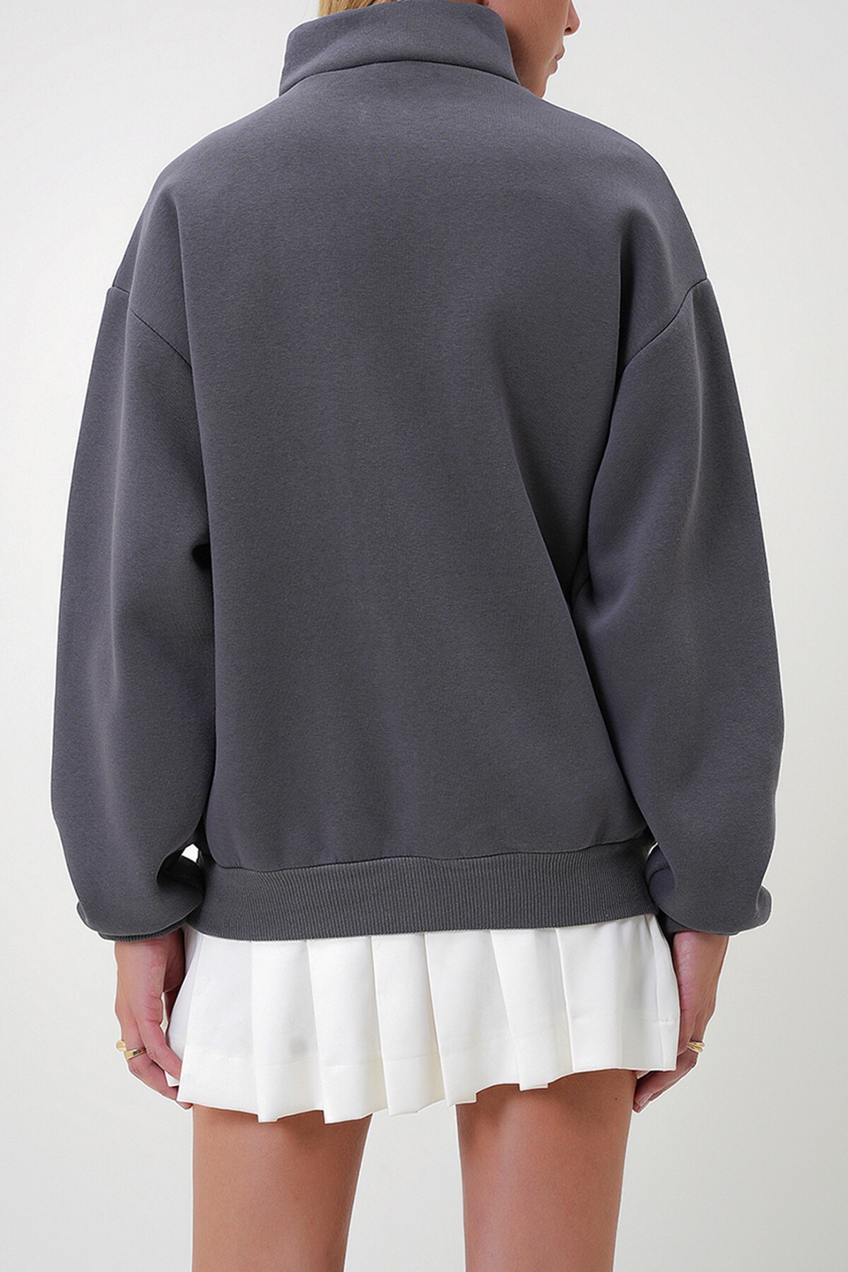 Antrasit İçi Şardonlu Baskılı Fermuarlı Sweatshirt