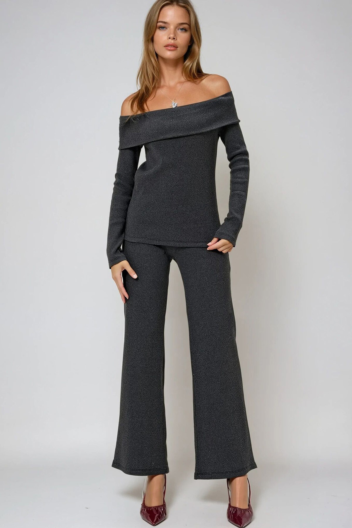 Antrasit Madonna Yaka Kaşkorse Bluz Ve Pantolon Takım