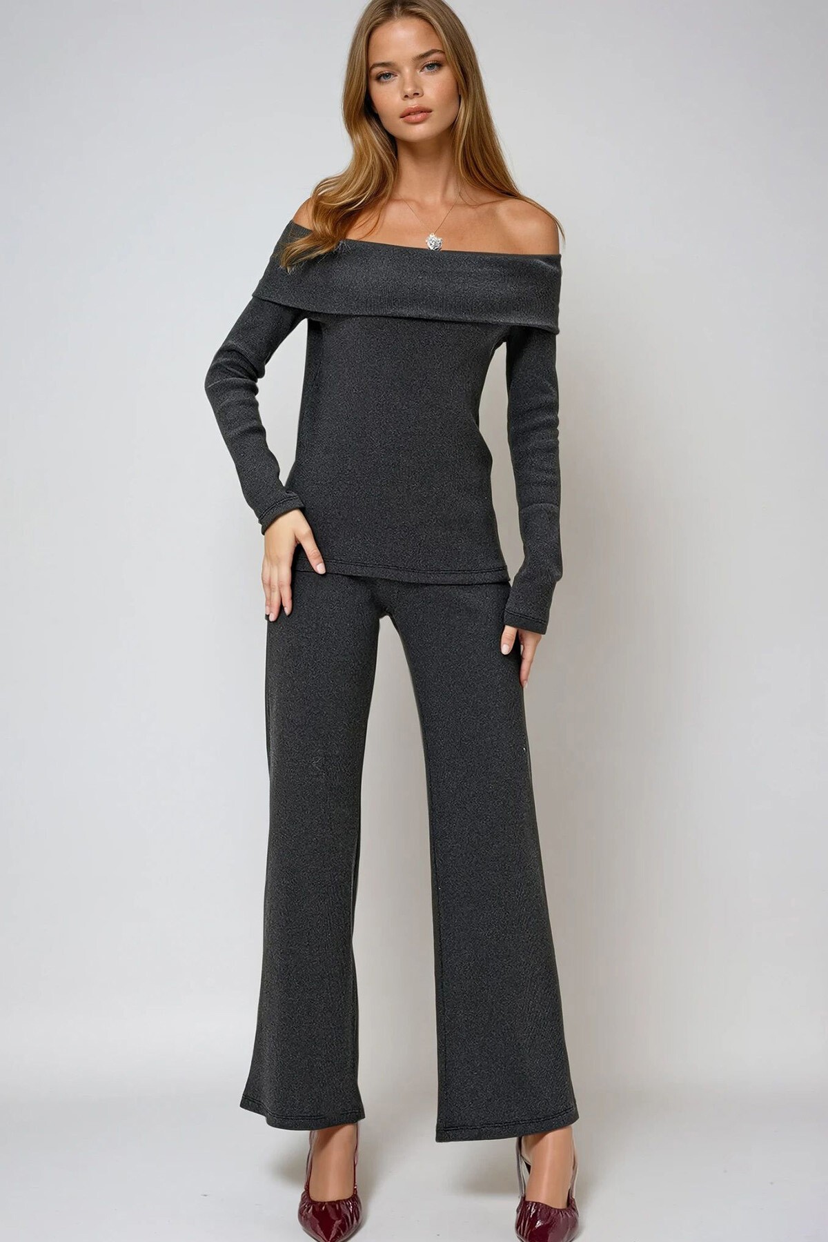 Antrasit Madonna Yaka Kaşkorse Bluz Ve Pantolon Takım