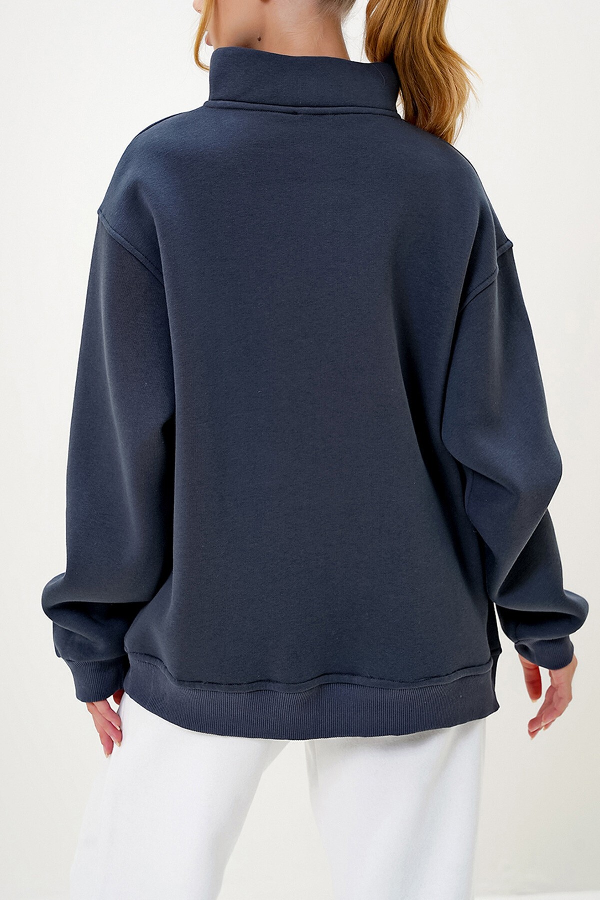 Antrasit Yarım Balıkçı Yaka Önü Yazı Baskılı İçi Şardonlu Fermuarlı Sweatshırt