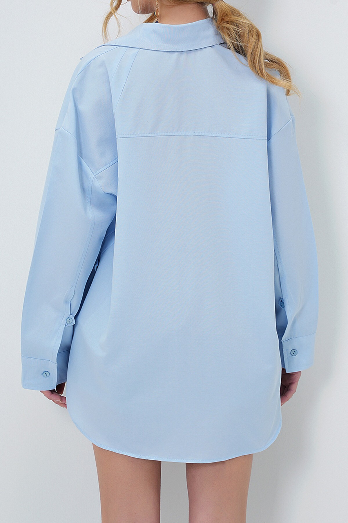 Bebe Mavi Dikiş Detaylı Yanları Daraltmalı Poplin Gömlek