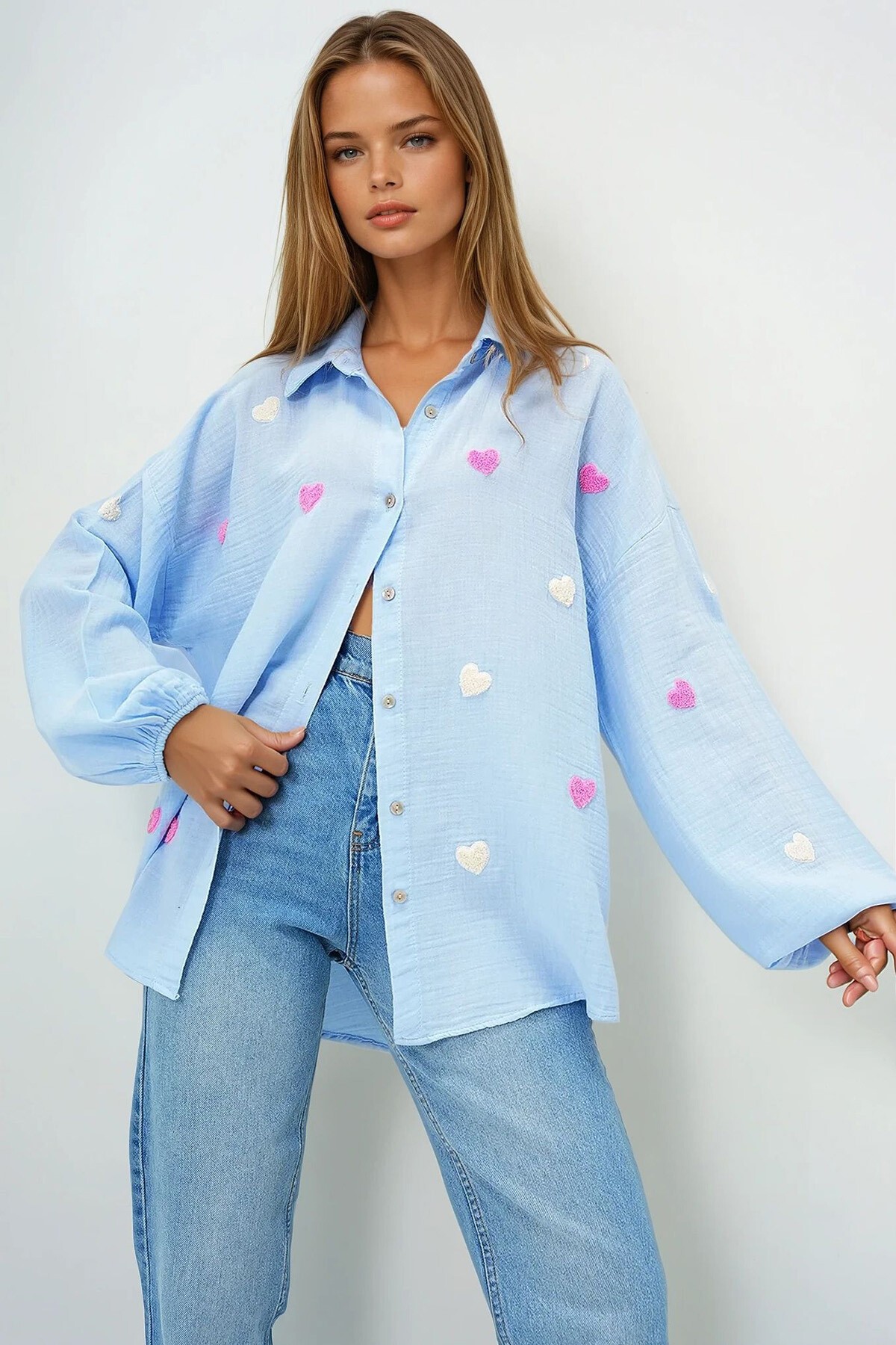 Bebe Mavi Süzene Kalp İşlemeli Oversize Müslin Keten Gömlek