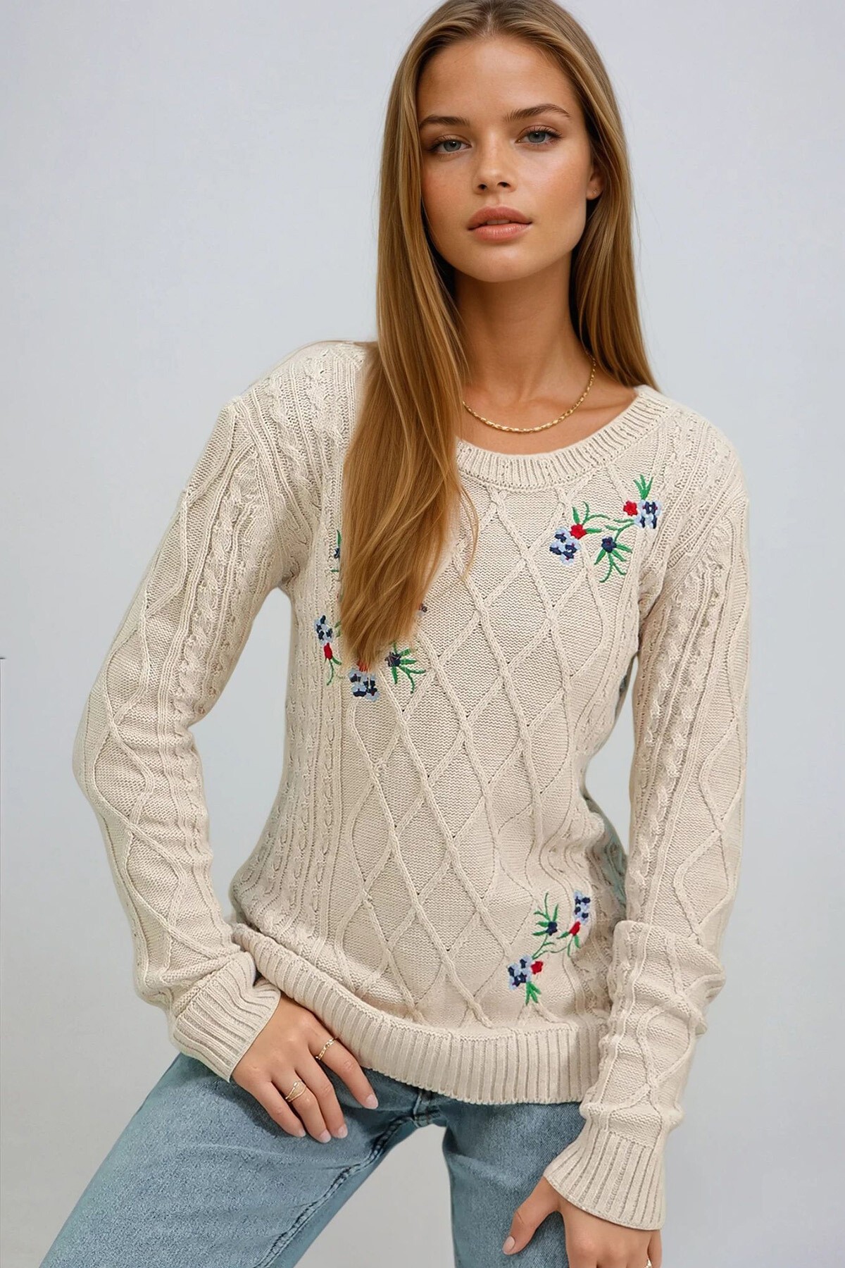 Bej Bisiklet Yaka Nakışlı Triko Kazak
