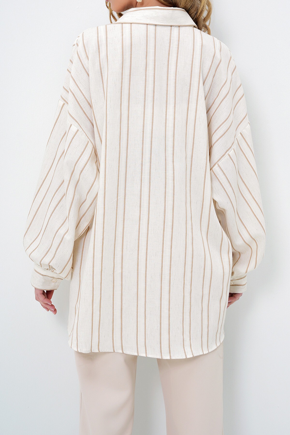 Bej Çift Cepli Keten Karışımlı Oversize Çizgili Gömlek