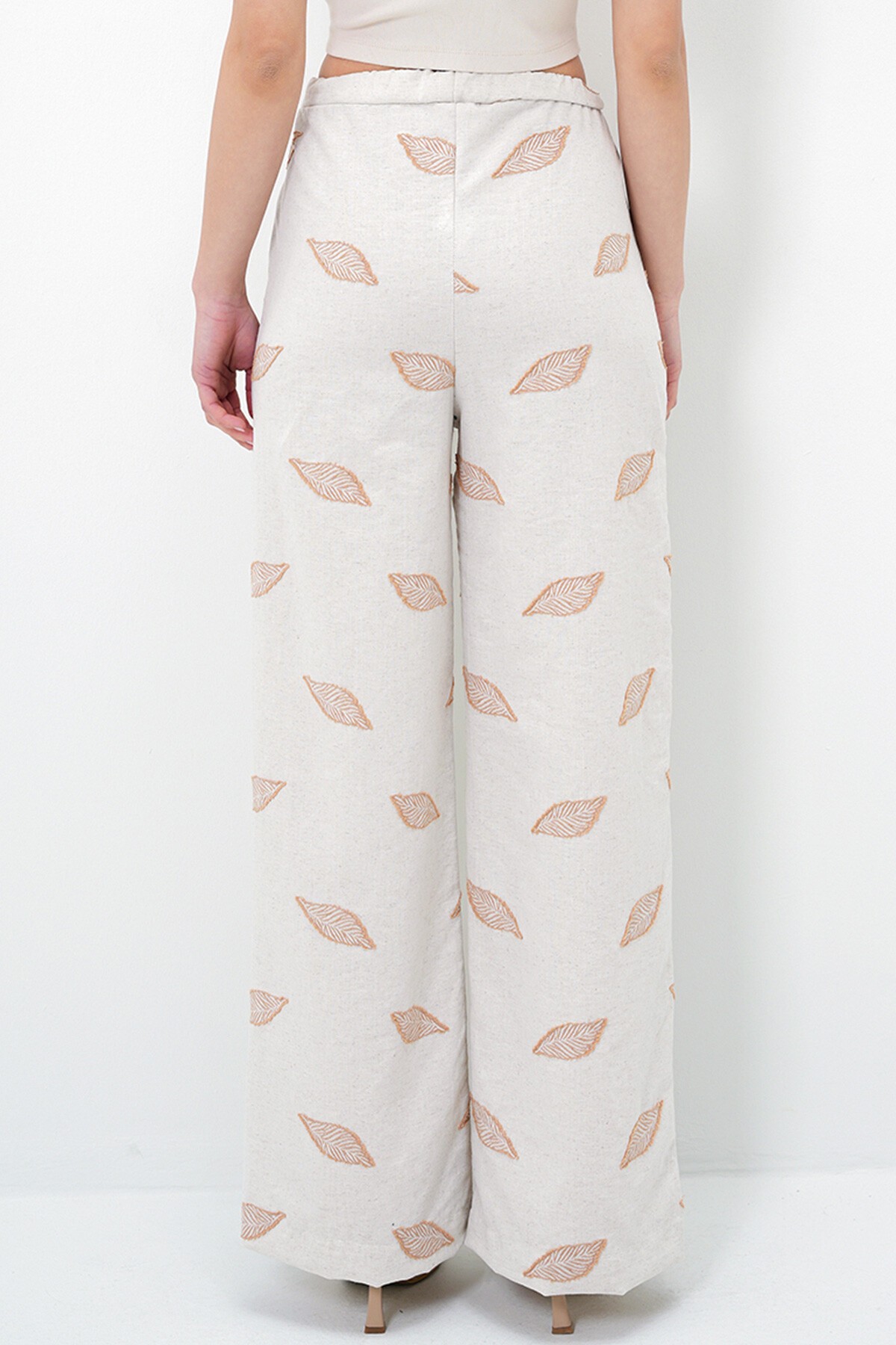 Bej Çift Cepli Yaprak Desenli Dokuma Keten Pantolon