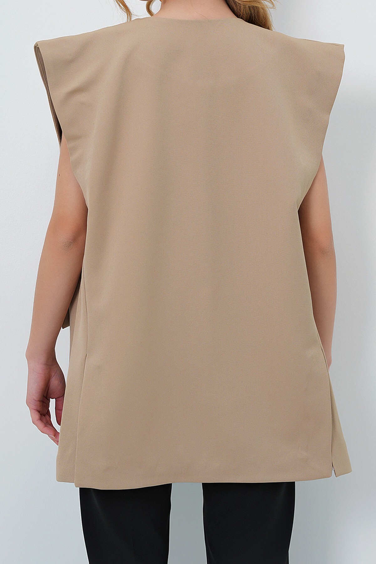 Bej Çift Yırtmaçlı Tek Düğme Oversize Dokuma Çoban Yelek