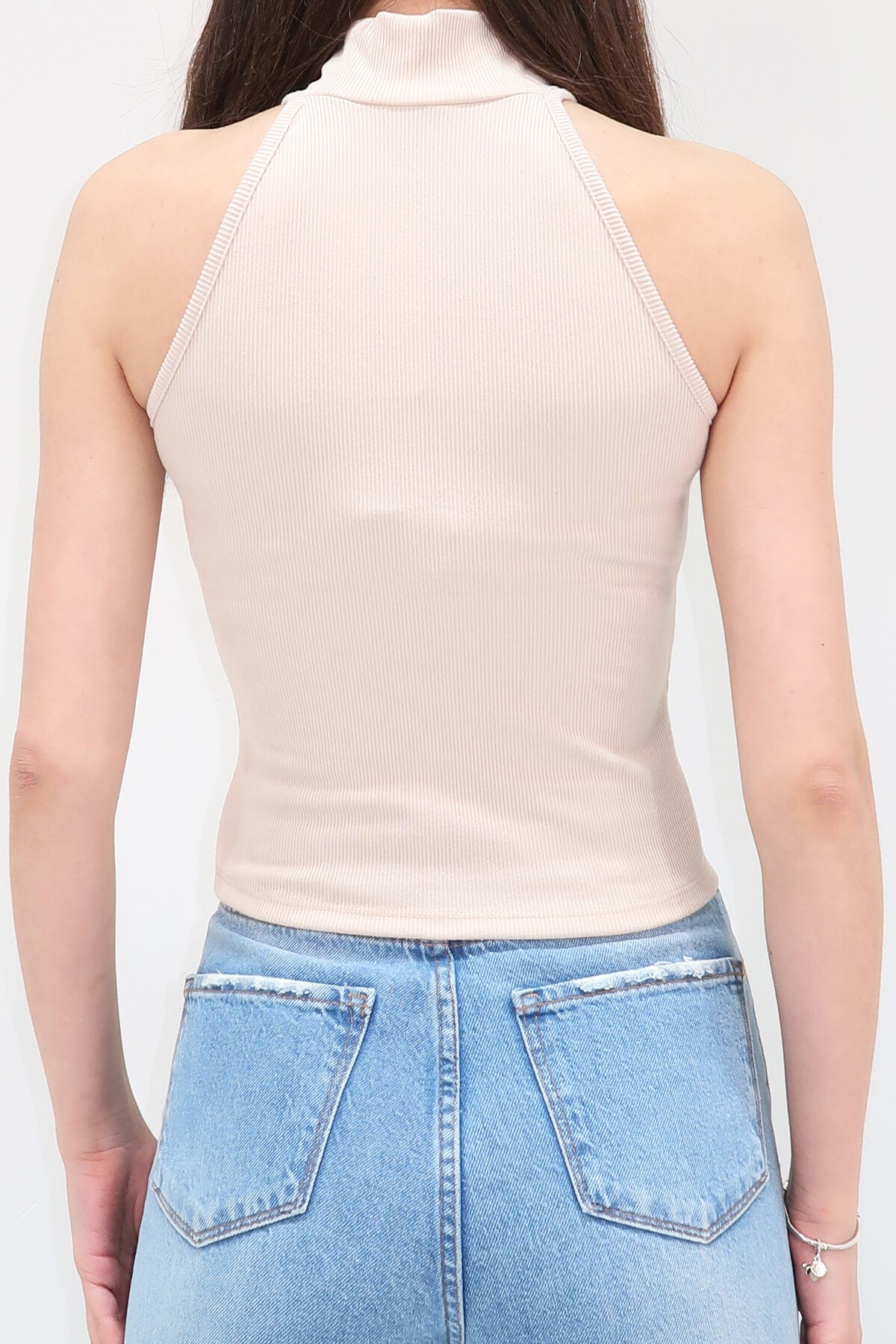 Bej Dik Yaka Halter Kollu Kaşkorse Bluz