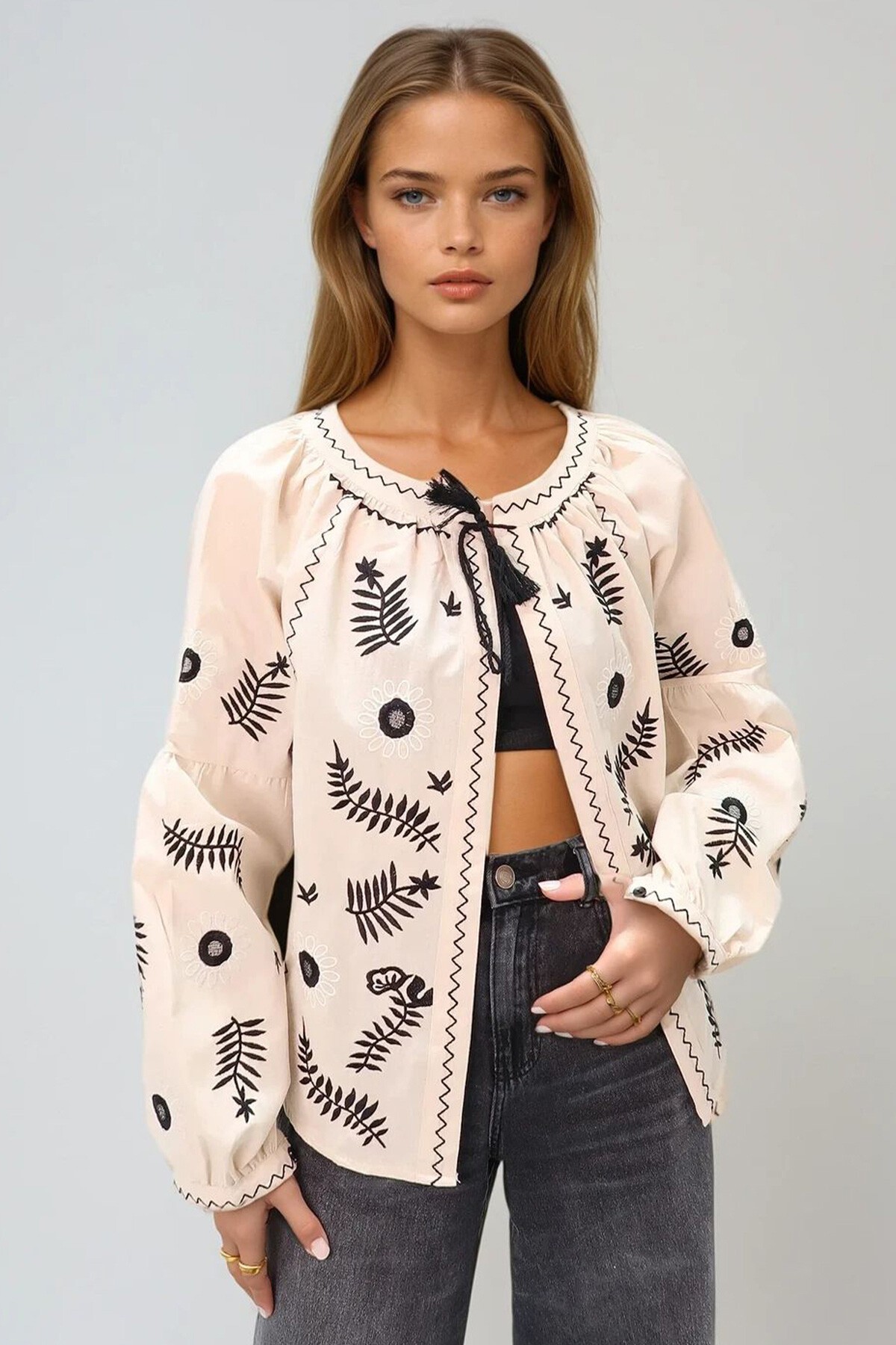 Bej Hakim Yaka Çiçek Desenli Nakış İşlemeli Keten Ceket