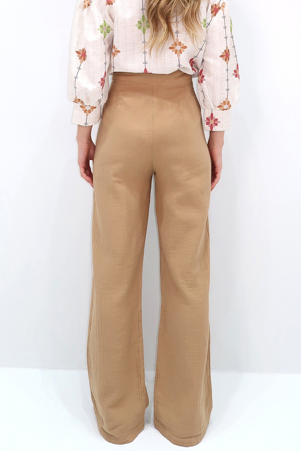 Bej Pileli Çırt Çırtlı Müslin Keten Pantolon