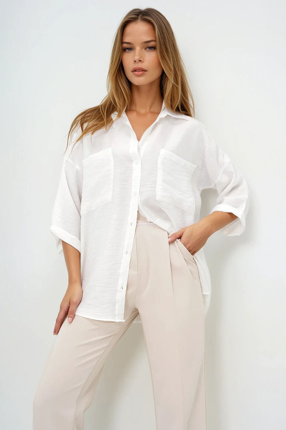Beyaz Çift Cepli Oversize Dokuma Gömlek