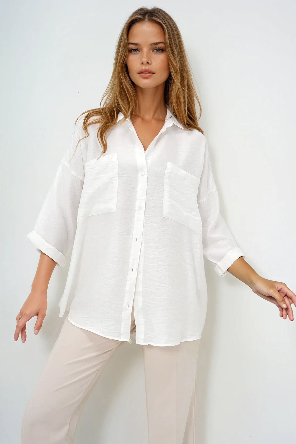 Beyaz Çift Cepli Oversize Dokuma Gömlek
