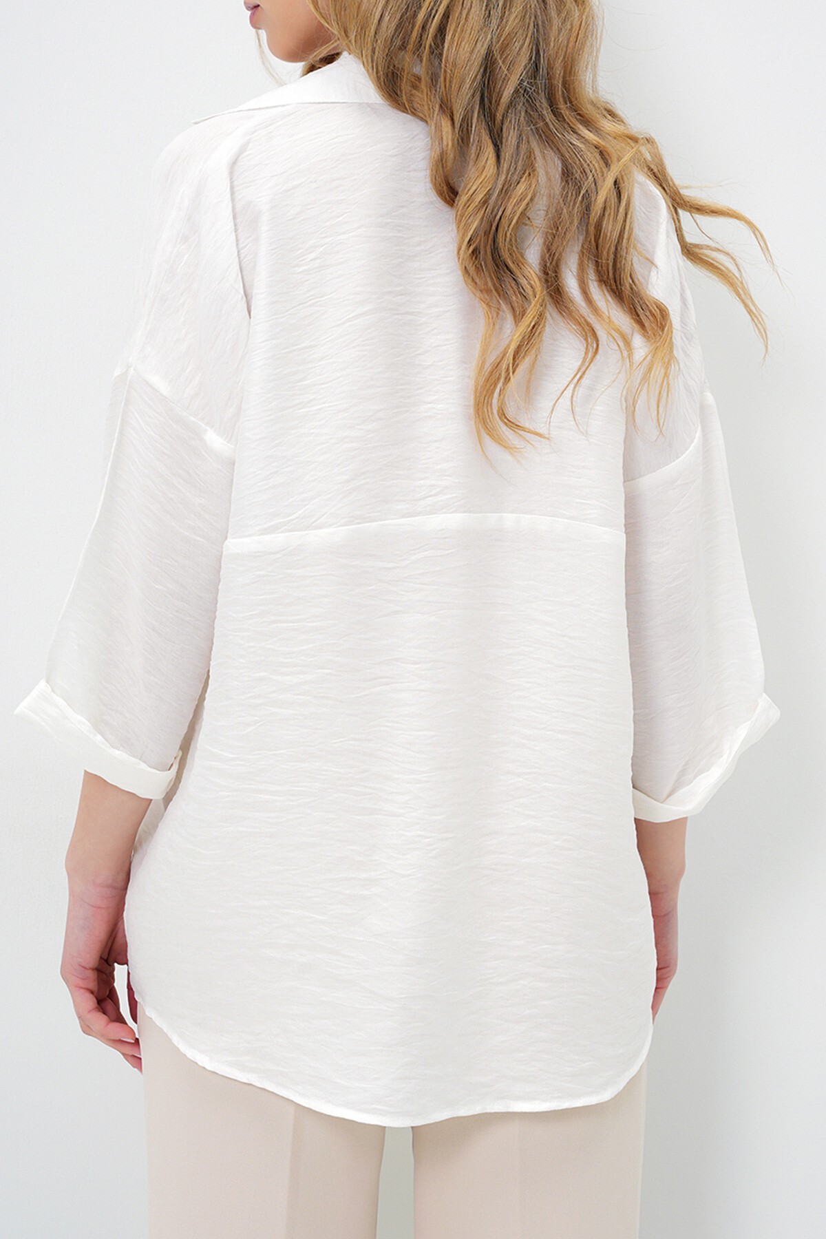 Beyaz Çift Cepli Oversize Dokuma Gömlek