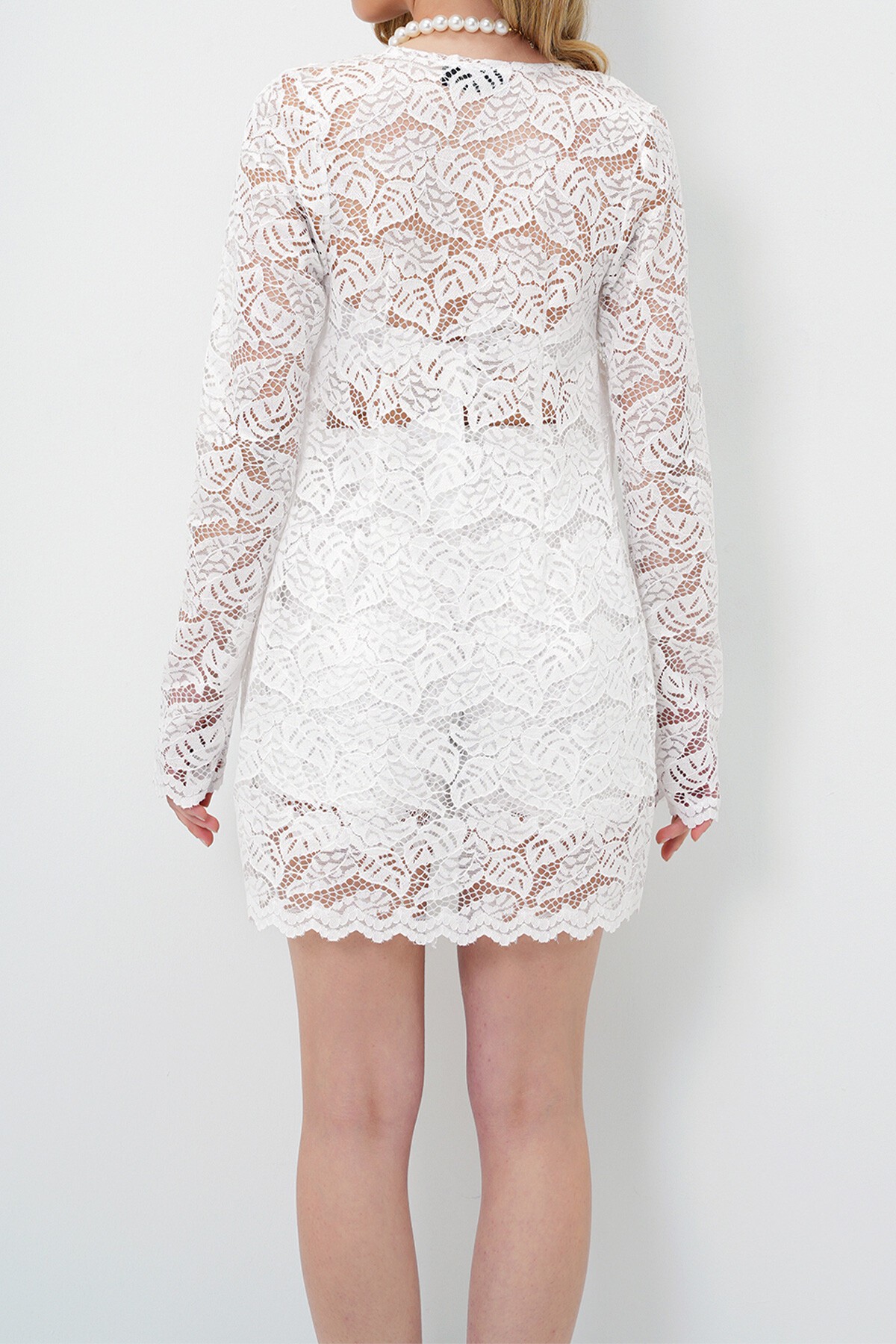 Beyaz Dantelli Hırka Ve Şort Takım