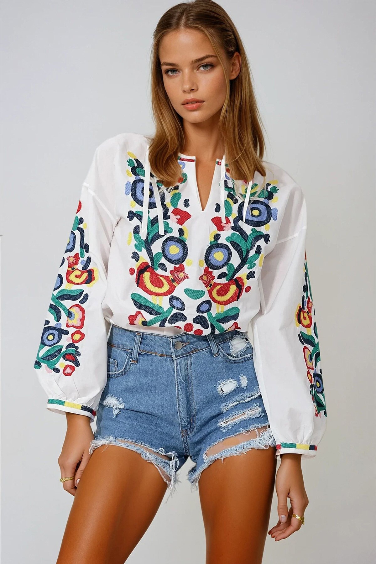 Beyaz Full Neon Nakışlı Poplin Dokuma Bluz