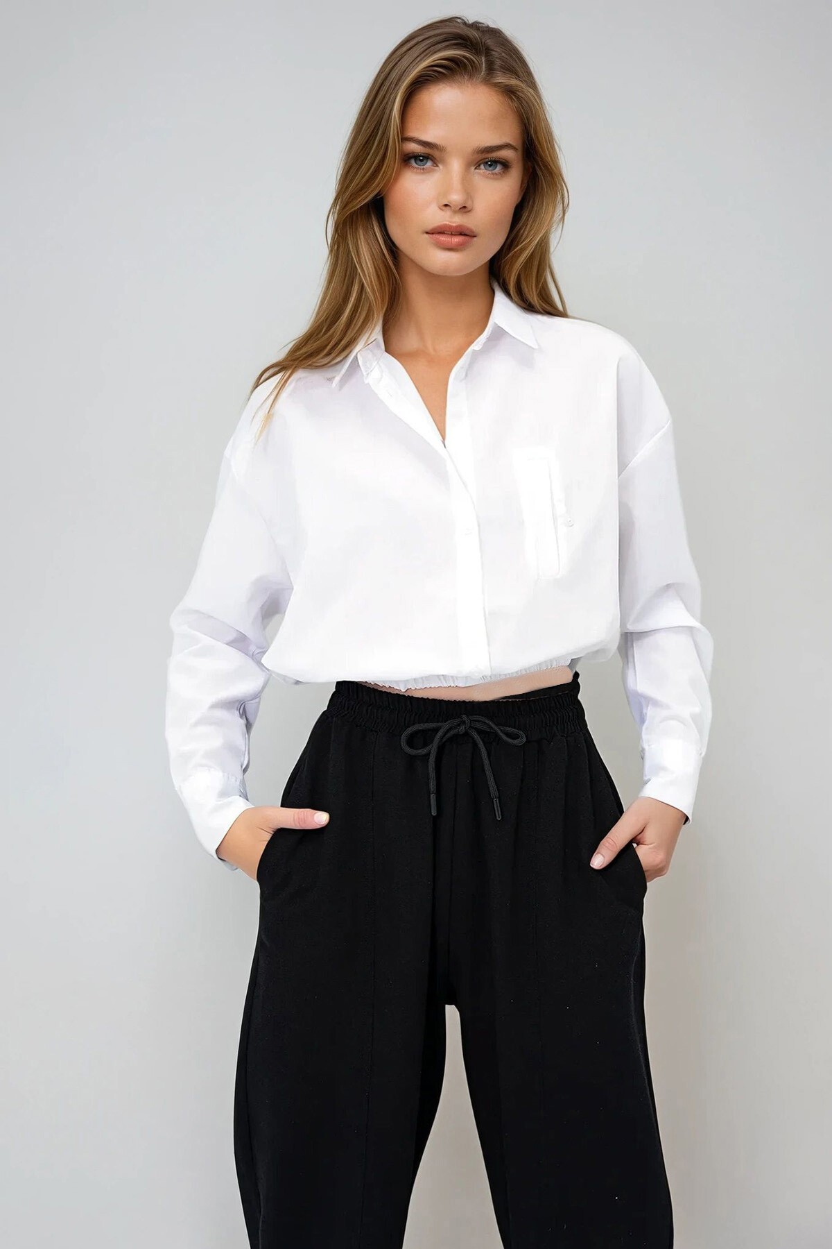 Beyaz Geniş Manşetli Beli Lastikli Crop Poplin Gömlek