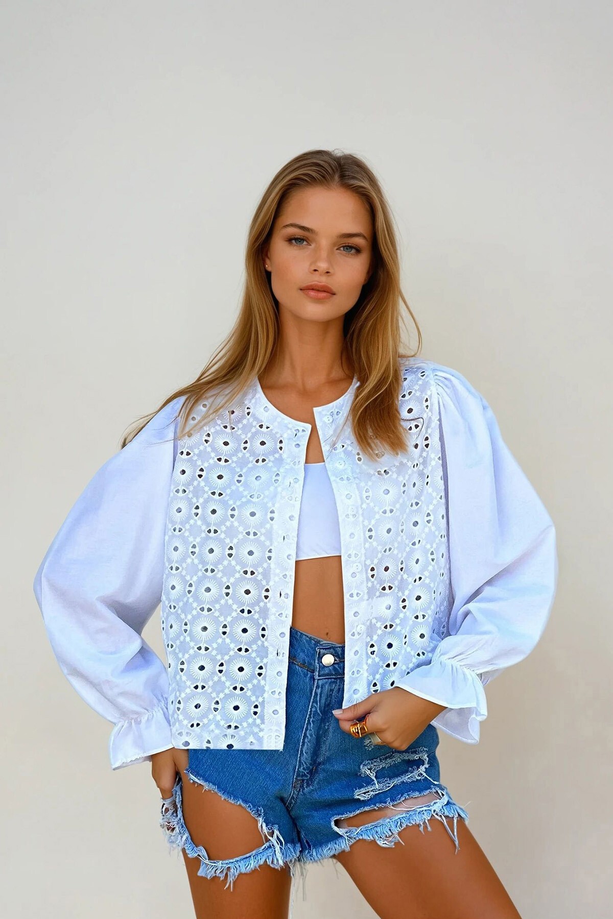 Beyaz Prenses Kol Kolları Volanlı Güpür Dokuma Gömlek