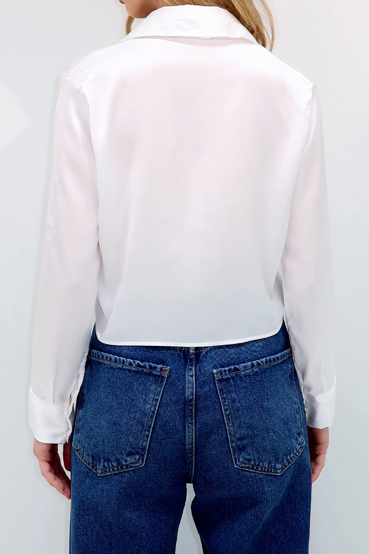 Beyaz Saten Crop Gömlek