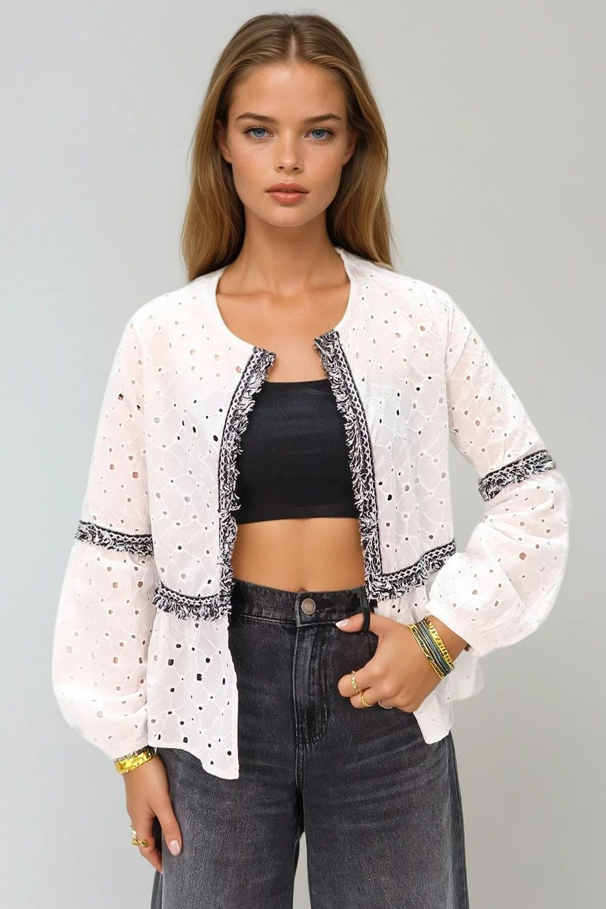 Beyaz Şerit Detaylı Fisto Dokuma Ceket