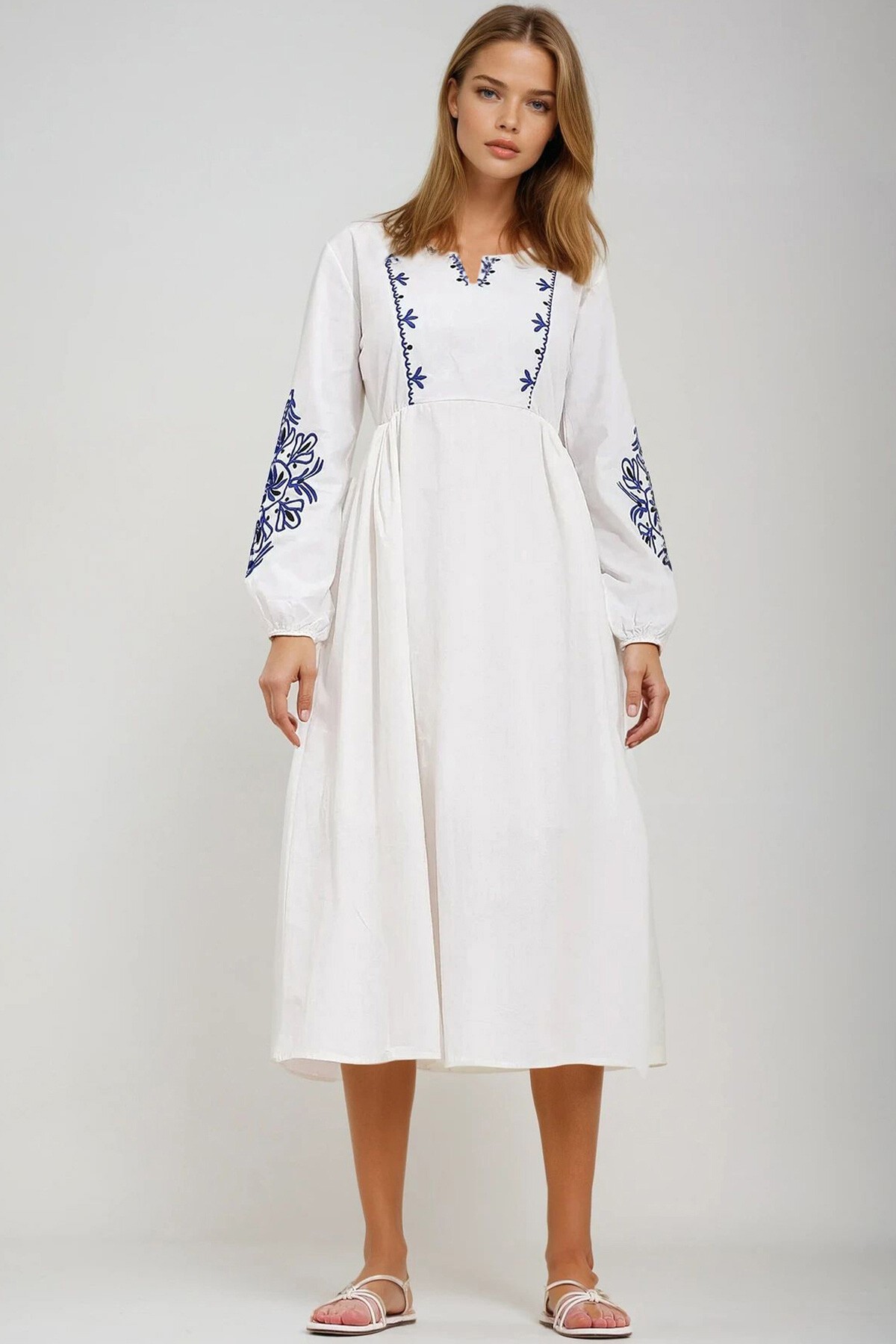 Beyaz V Yaka İçi Astarlı Keten Nakışlı Midi Boy Elbise