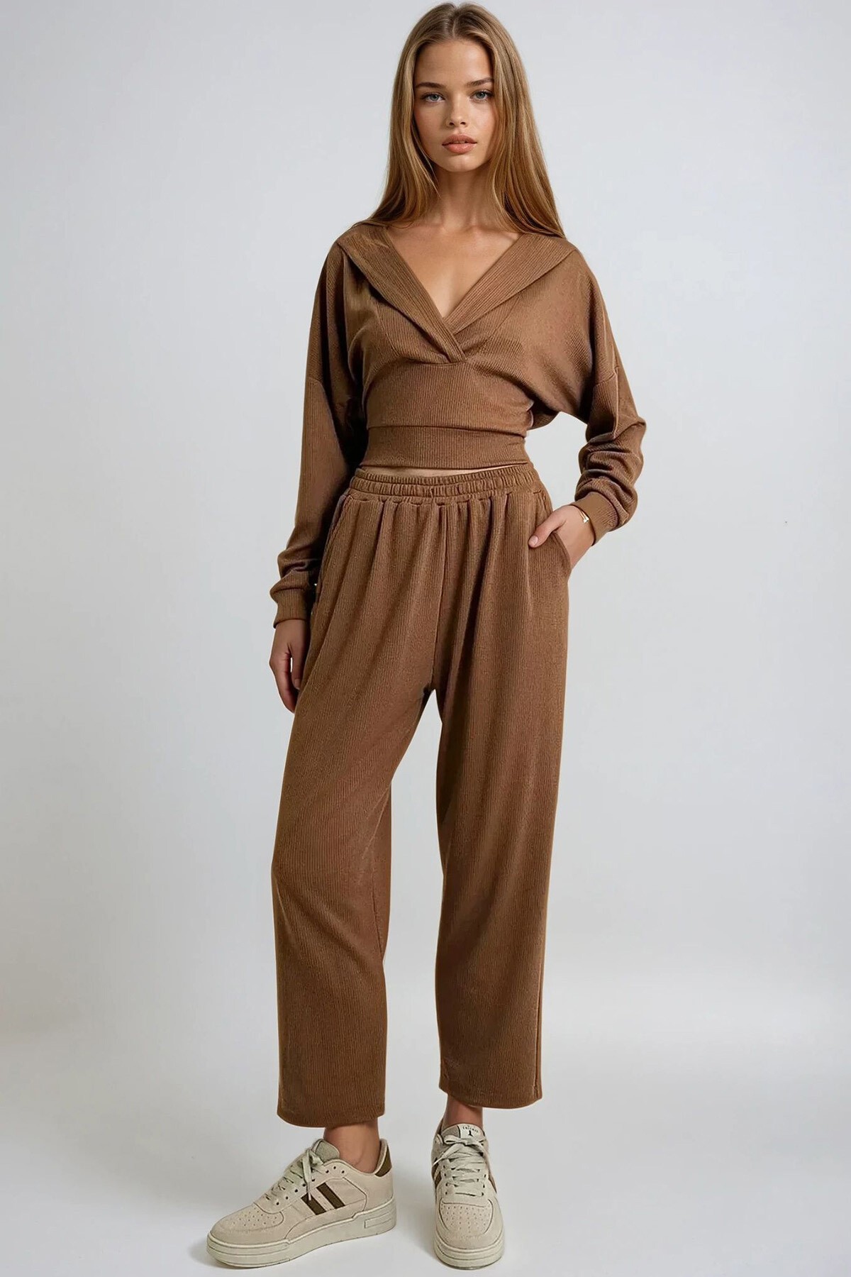 Bisküvi Kapüşonlu Kruvaze Yaka Bol Kesim Modal Alt Üst Takım