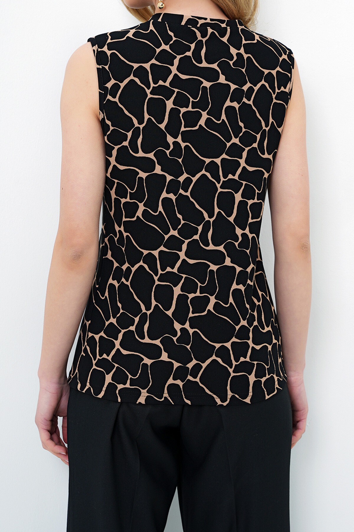 Bisküvi Siyah Bisiklet Yaka Gold Düğmeli Ottoban Bluz