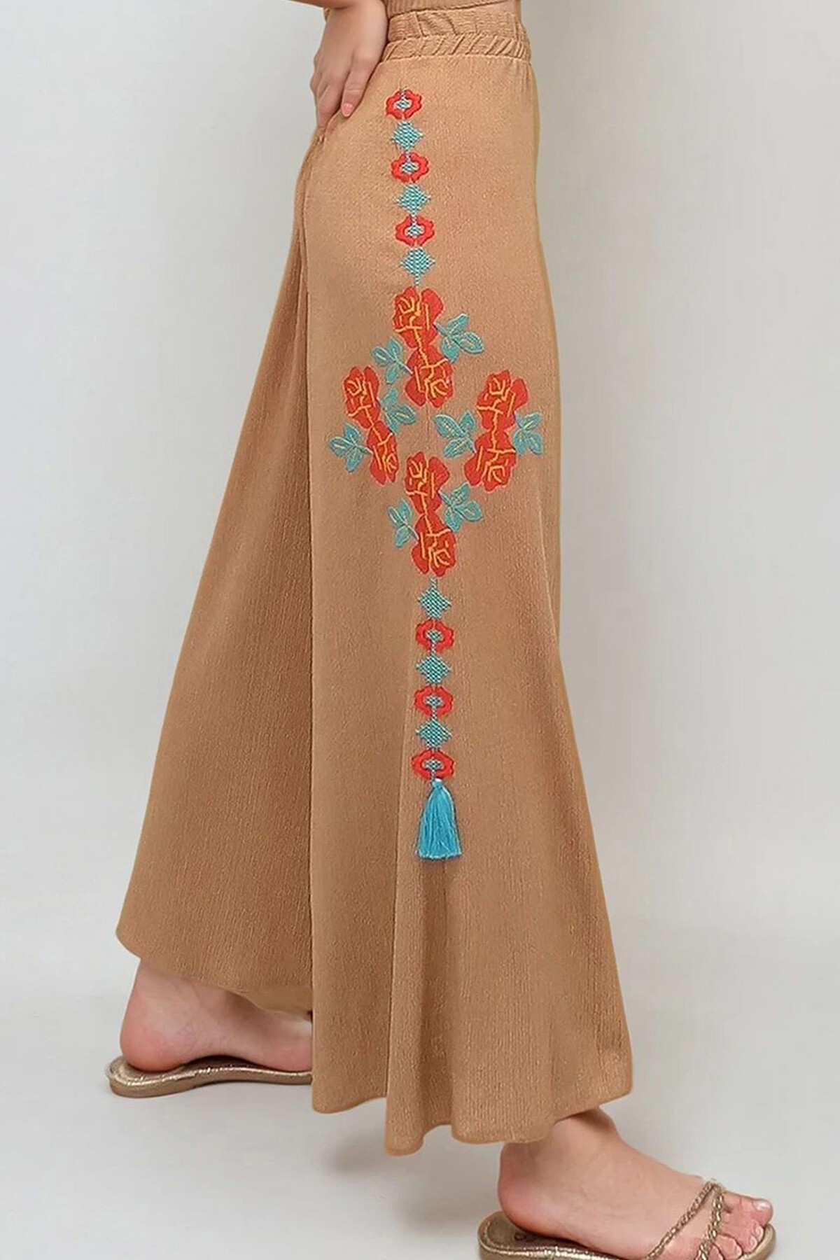 Bisküvi Yanları Etnik Desen Nakış İşlemeli Krinkıl Palazzo Pantolon