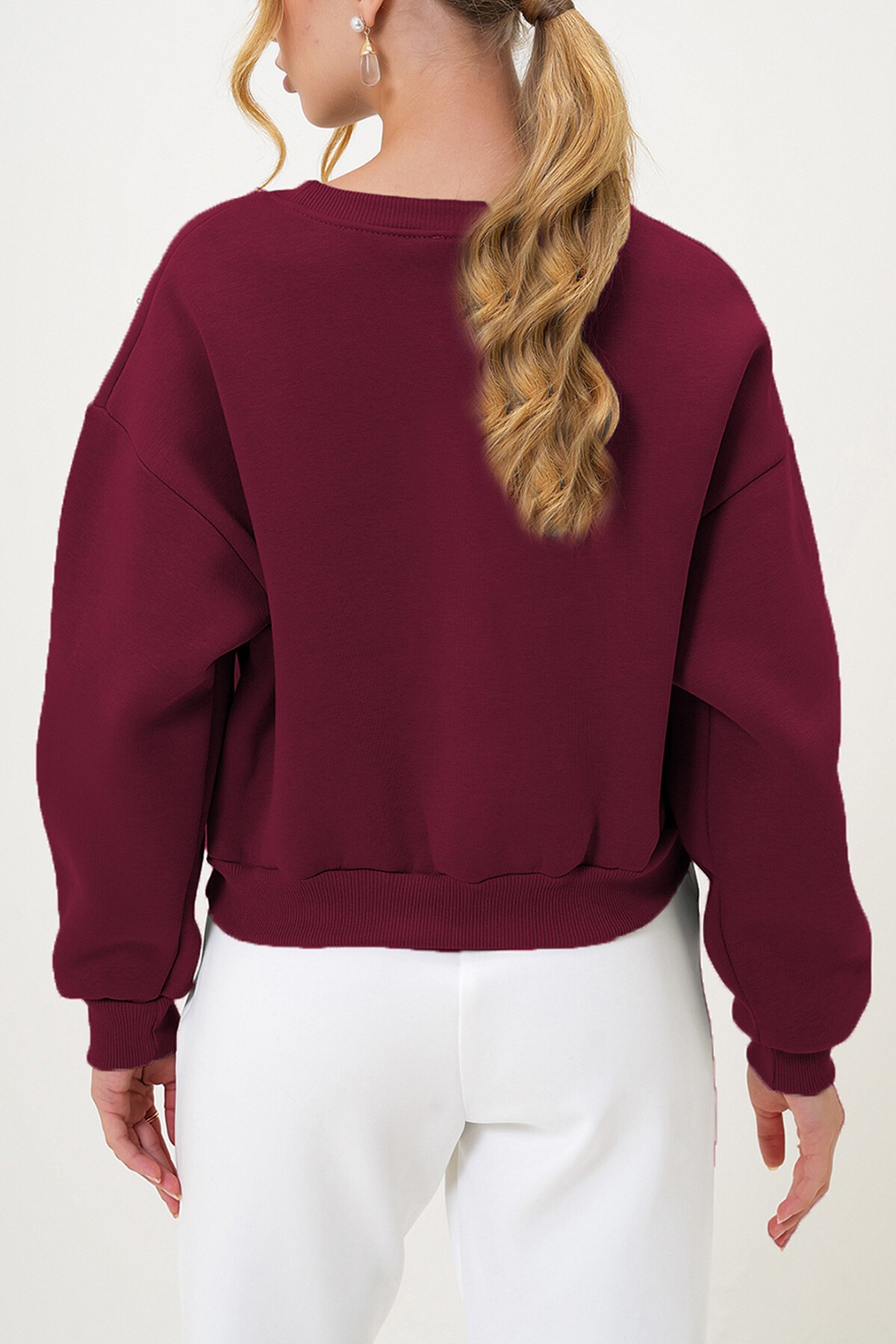 Bordo Bisiklet Yaka Önü İnci Çakmalı Üç İplik Şardonlu Sweatshırt