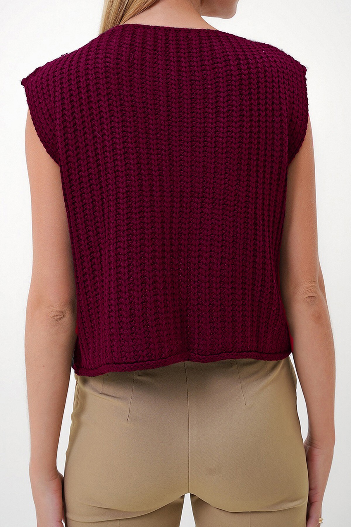 Bordo Gold Düğmeli Çift Cepli Triko Örme Yelek