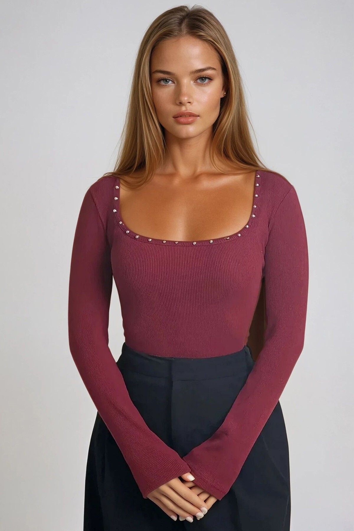 Bordo Kare Yaka İnci Çakmalı Fitilli Örme Bluz