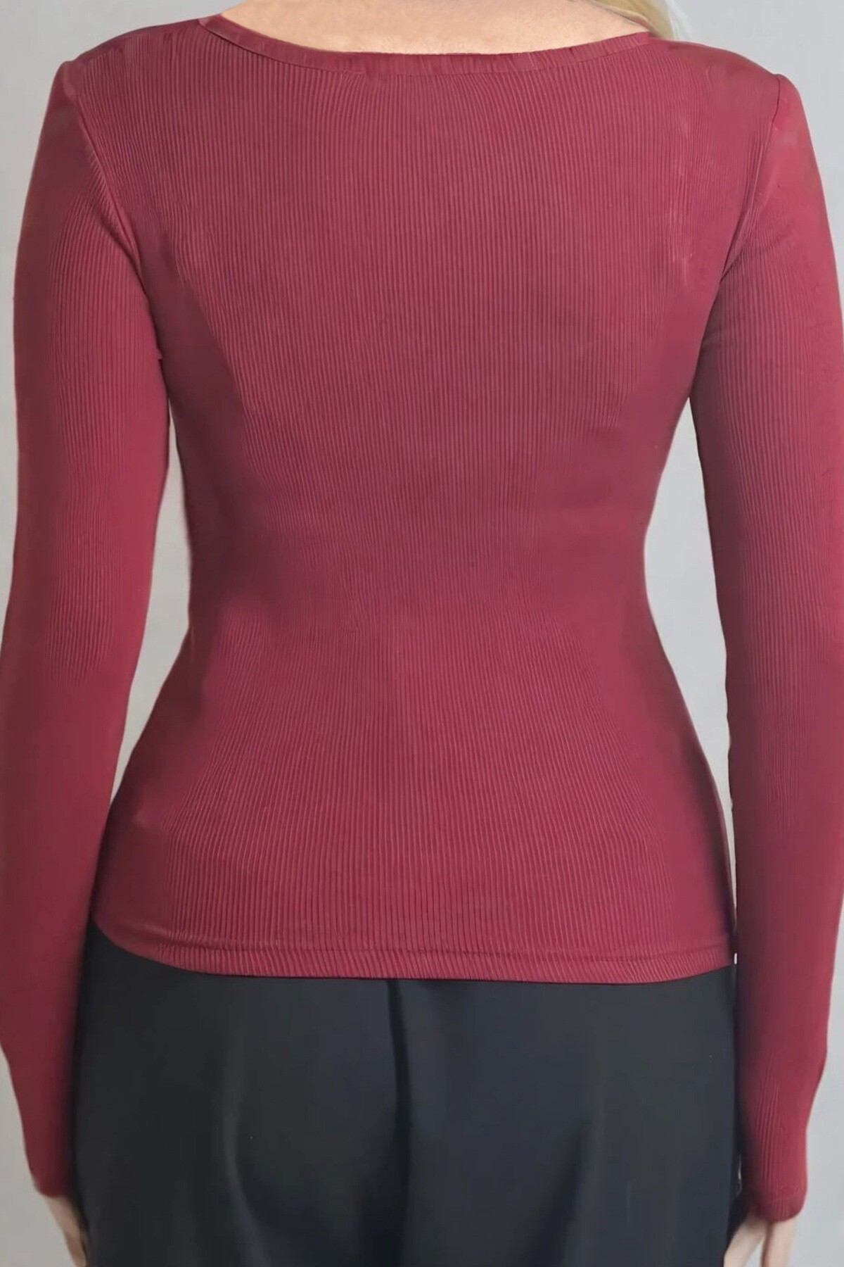 Bordo Kare Yaka İnci Çakmalı Fitilli Örme Bluz