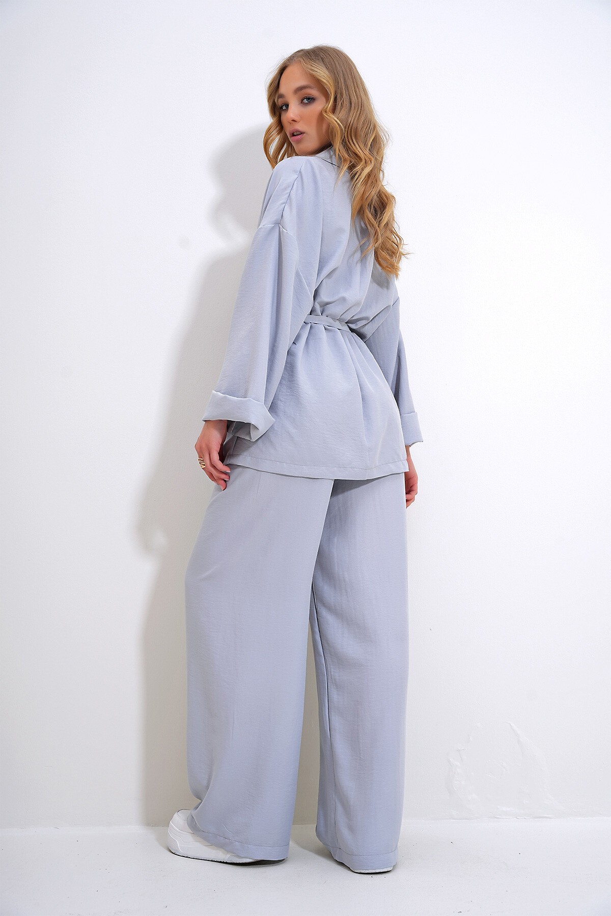 Gri Buruşuk Görünümlü Blazer Ceket Alt Üst Takım