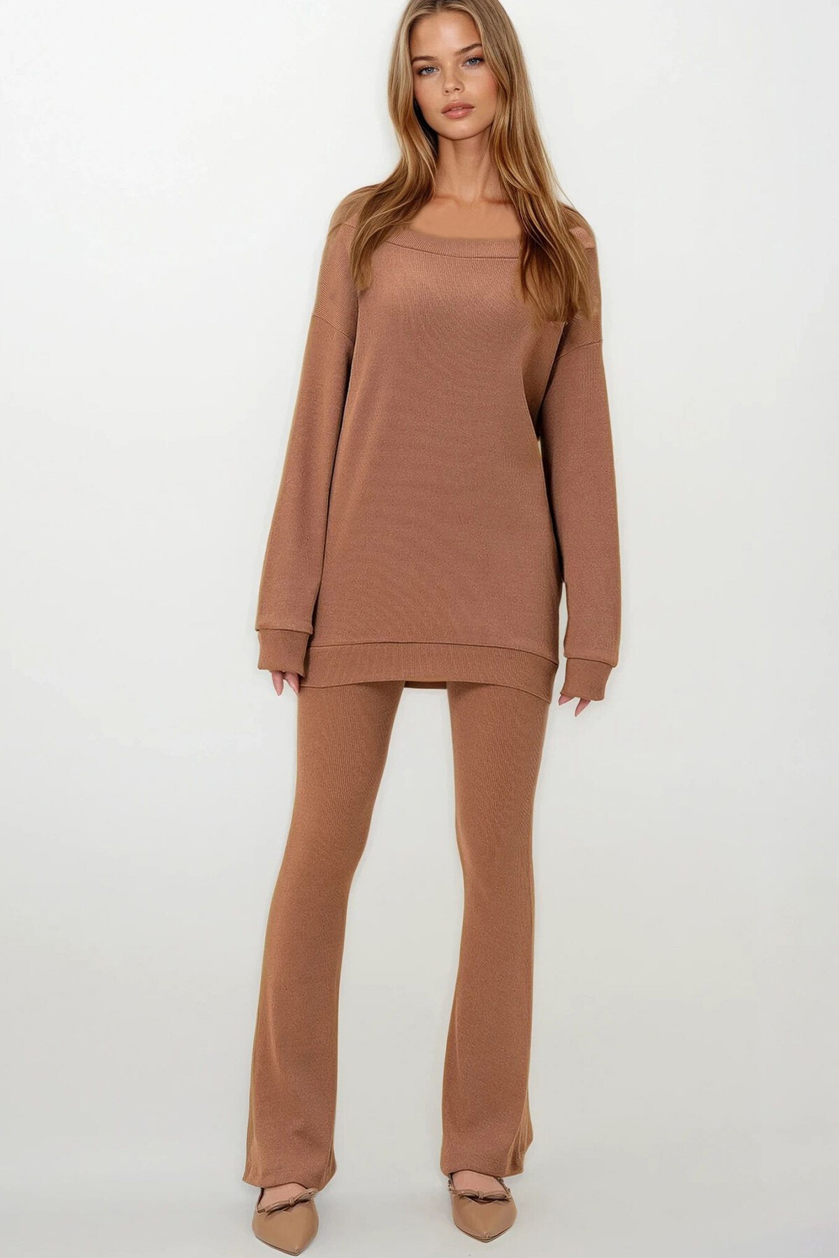 Camel Kayık Yaka Kaşkorse Oversize Bluz Ve İspanyol Paça Pantolon Takım