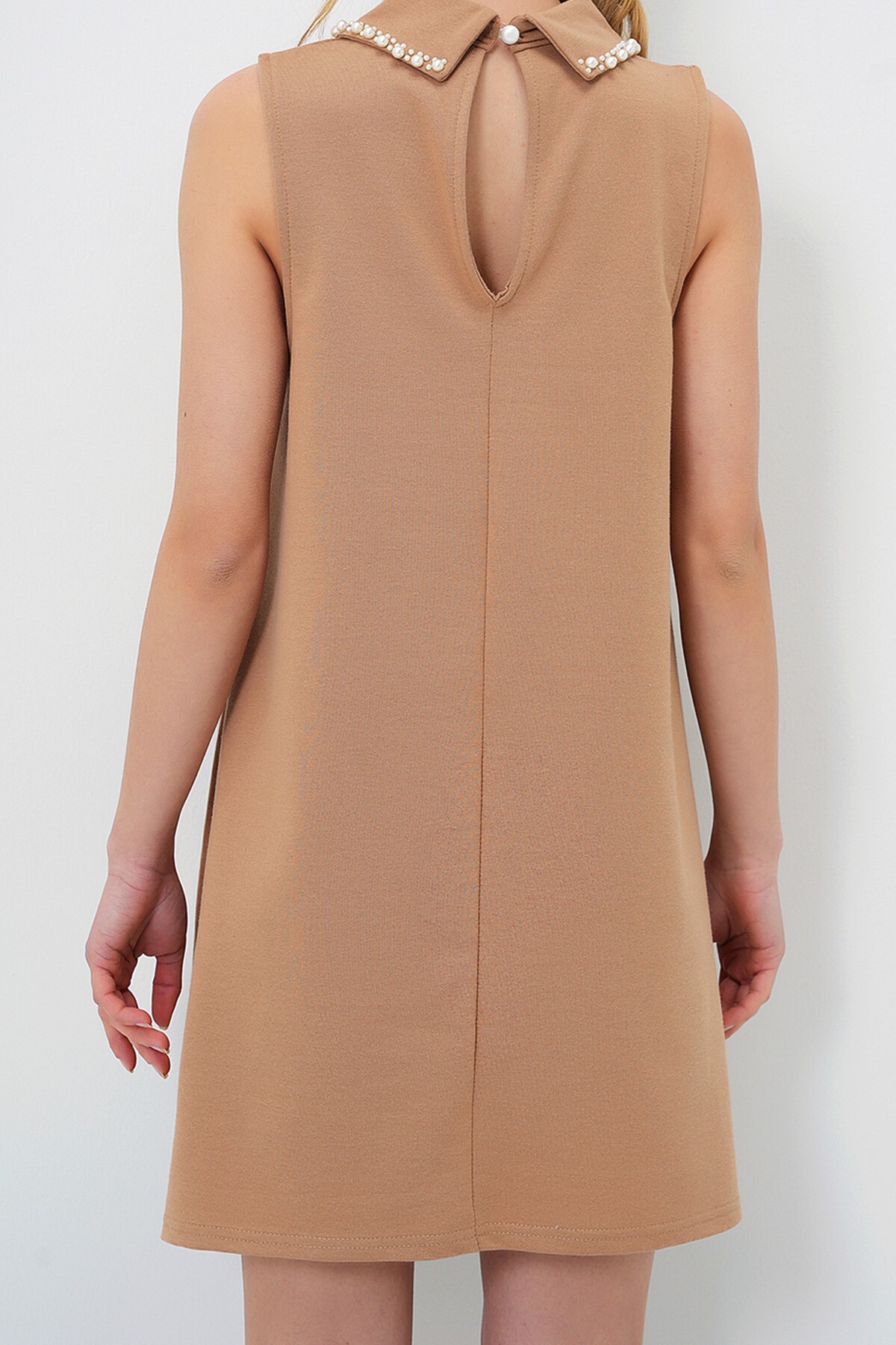 Camel Suni İnci Yakalı Kolsuz Basic Elbise