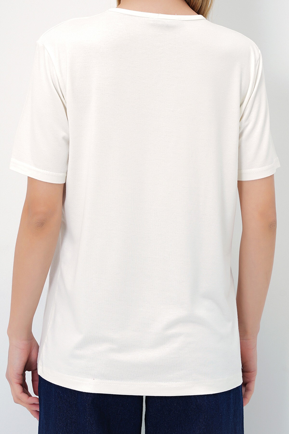 Ekru Bisiklet Yaka Halka Detaylı Kısa Kol Basic T Shırt